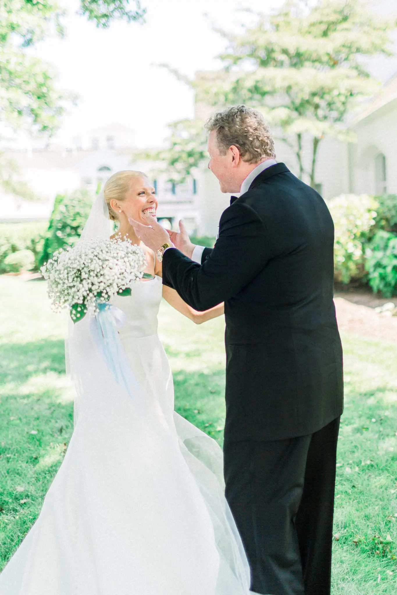 Caroline & Erik Wychmere Beach Club Cape Cod Wedding 25 Kelly Dillon Wedding Photographer KellyDillonPhotographyWychmereBeachClubCapeCodWeddingPhotography31 scaled