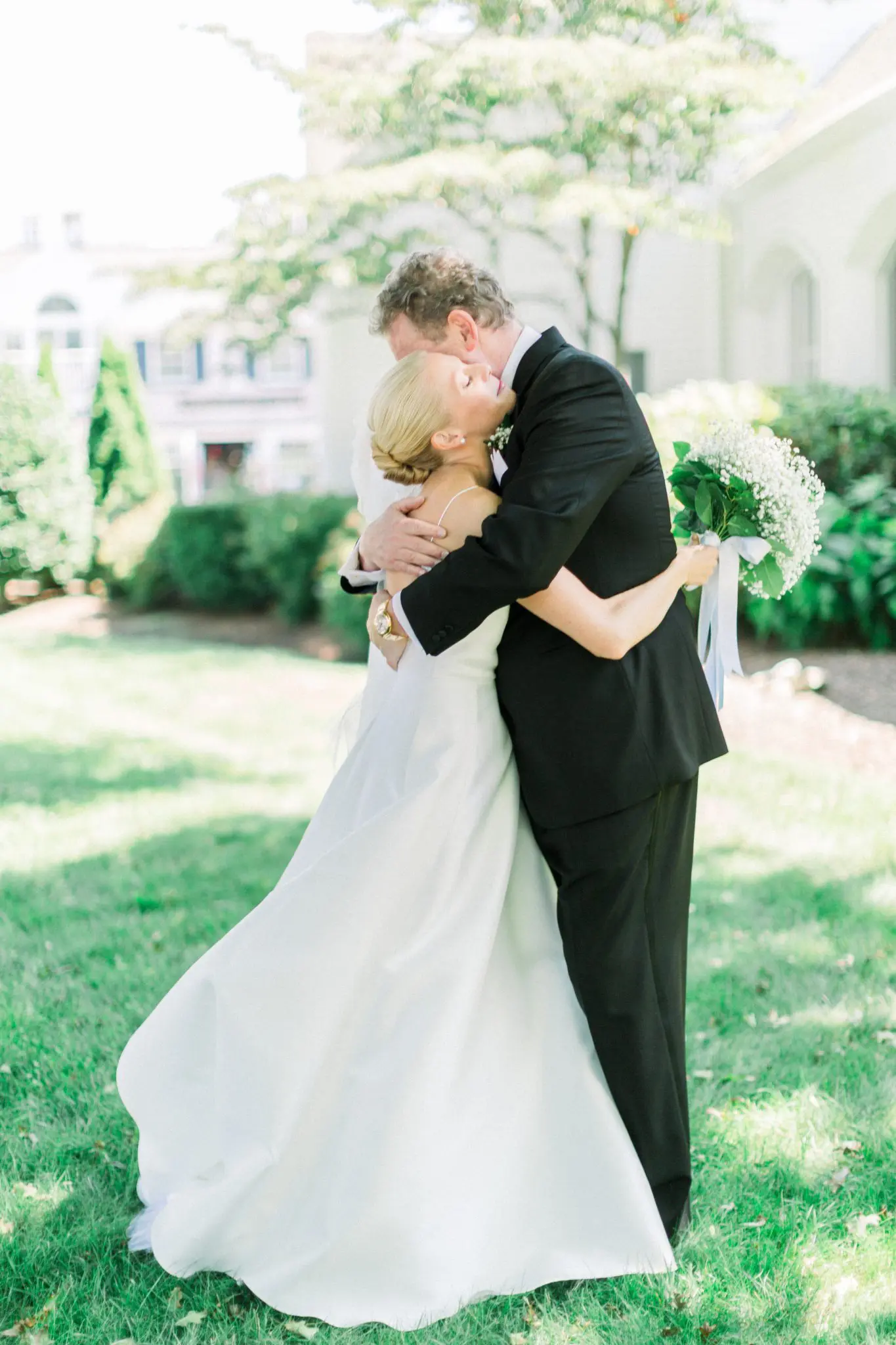 Caroline & Erik Wychmere Beach Club Cape Cod Wedding 27 Kelly Dillon Wedding Photographer KellyDillonPhotographyWychmereBeachClubCapeCodWeddingPhotography33 scaled