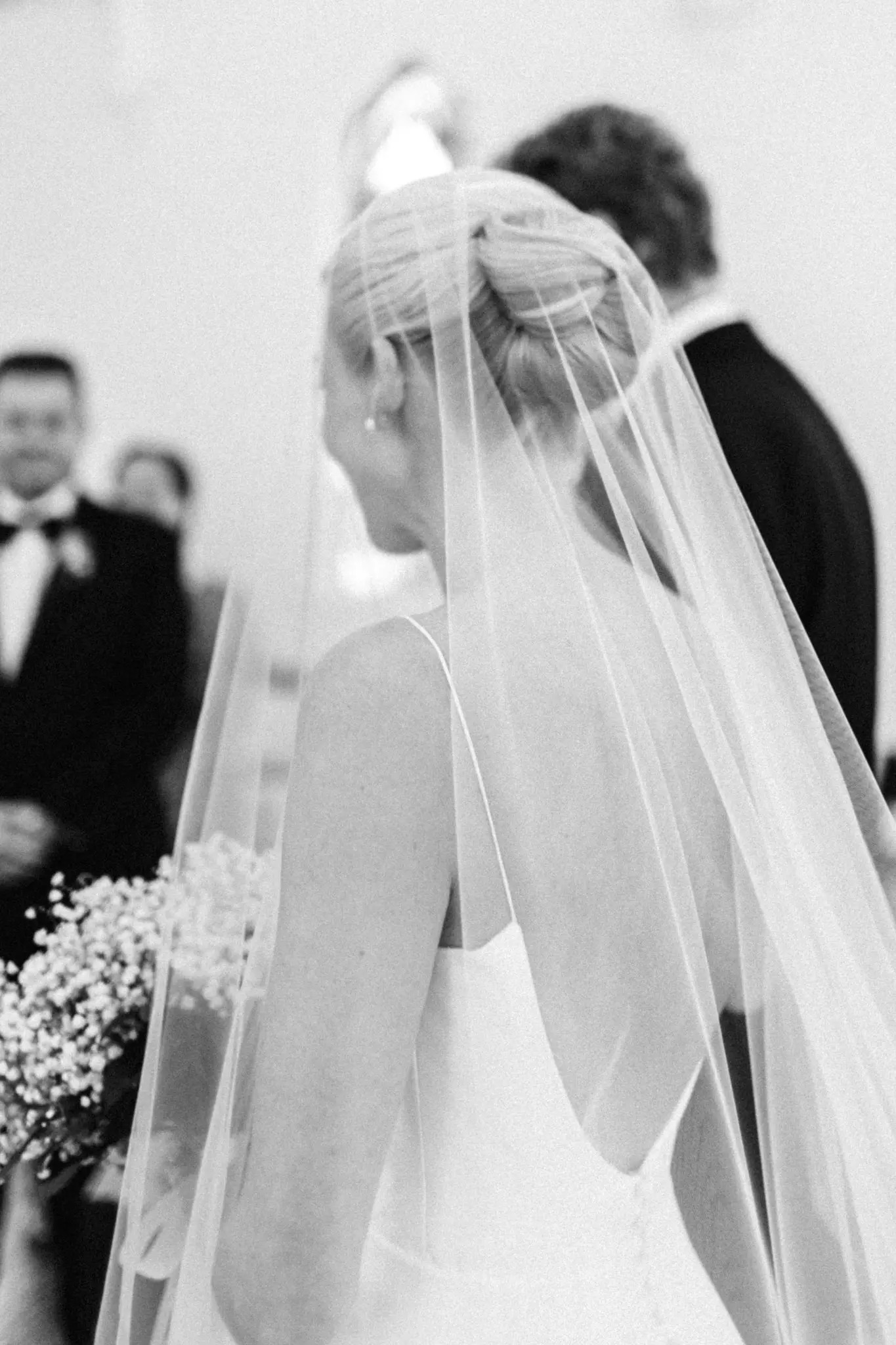 Caroline & Erik Wychmere Beach Club Cape Cod Wedding 34 Kelly Dillon Wedding Photographer KellyDillonPhotographyWychmereBeachClubCapeCodWeddingPhotography44 scaled
