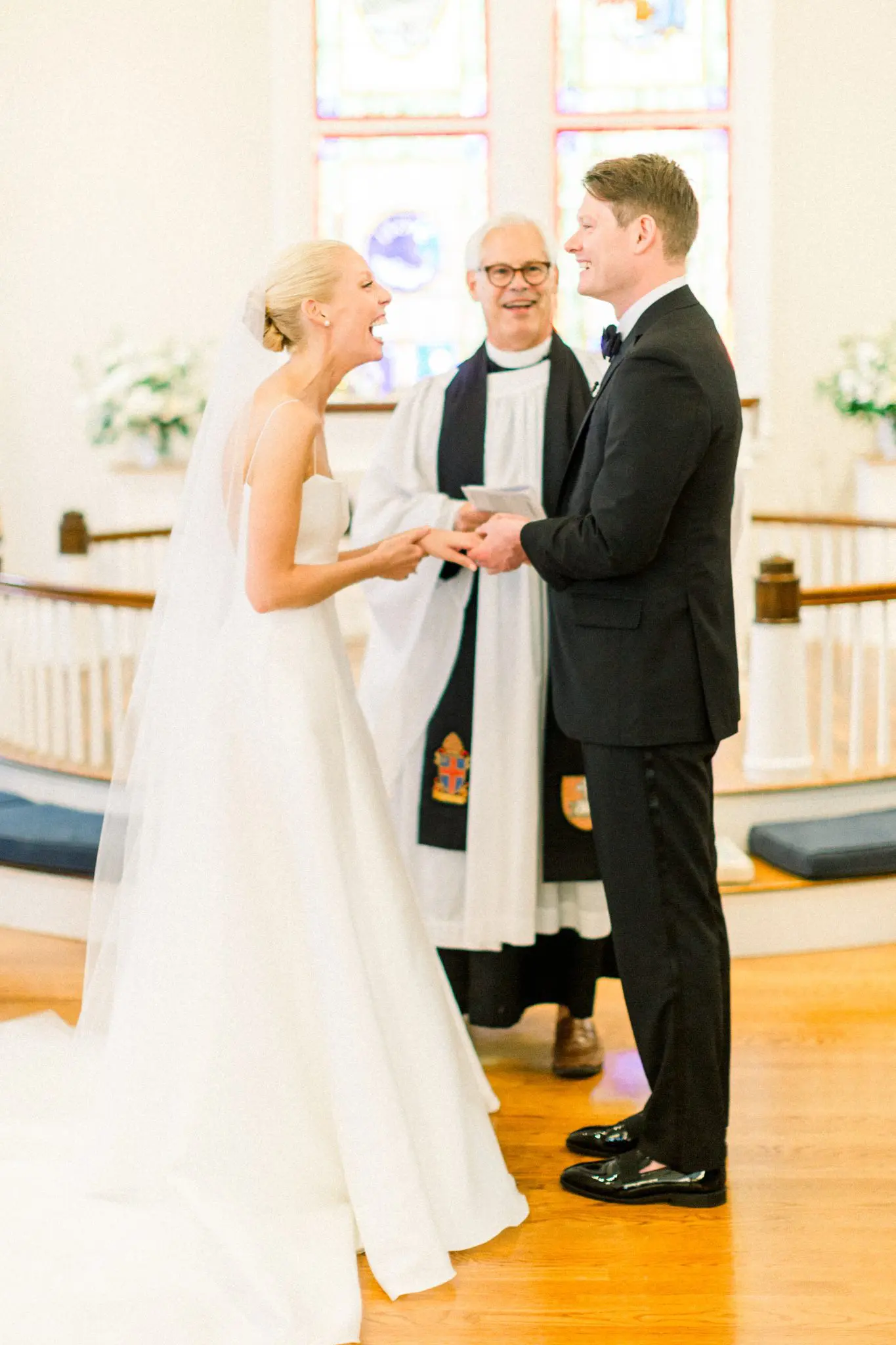 Caroline & Erik Wychmere Beach Club Cape Cod Wedding 37 Kelly Dillon Wedding Photographer KellyDillonPhotographyWychmereBeachClubCapeCodWeddingPhotography47 scaled