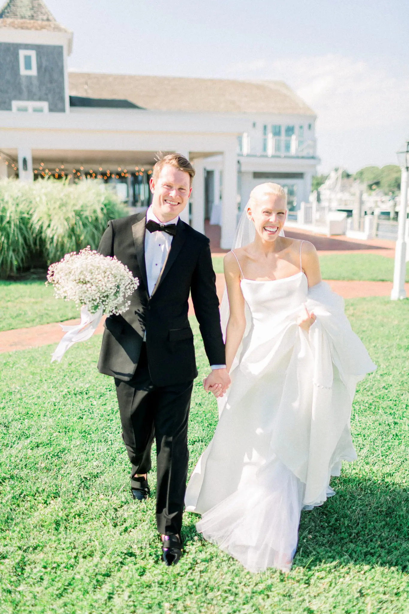 Caroline & Erik Wychmere Beach Club Cape Cod Wedding 58 Kelly Dillon Wedding Photographer KellyDillonPhotographyWychmereBeachClubCapeCodWeddingPhotography68 scaled