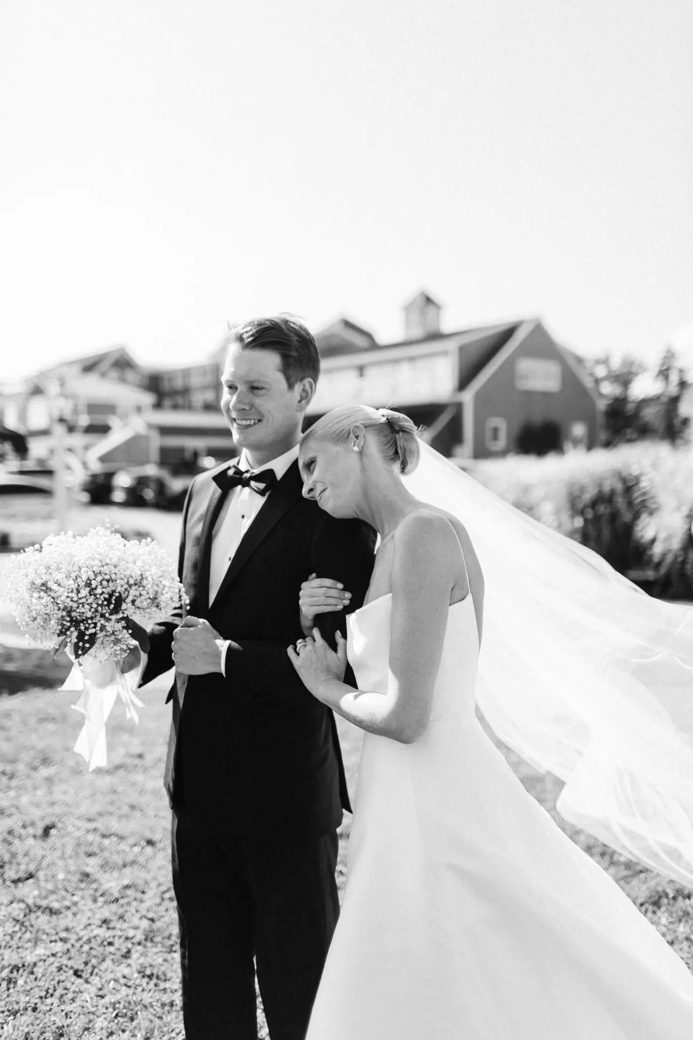 Caroline & Erik Wychmere Beach Club Cape Cod Wedding 60 Kelly Dillon Wedding Photographer KellyDillonPhotographyWychmereBeachClubCapeCodWeddingPhotography70 scaled