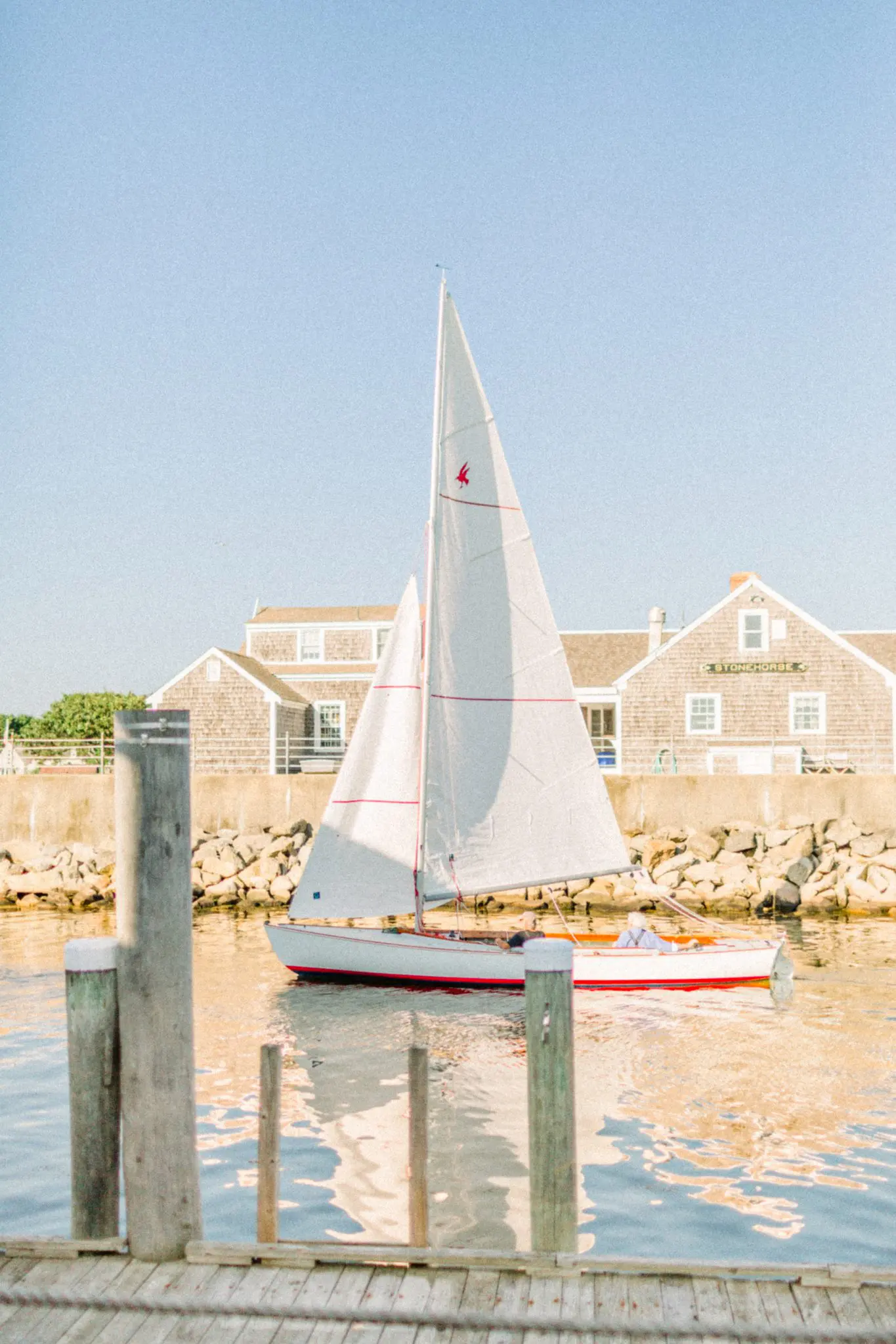 Caroline & Erik Wychmere Beach Club Cape Cod Wedding 76 Kelly Dillon Wedding Photographer KellyDillonPhotographyWychmereBeachClubCapeCodWeddingPhotography86 scaled