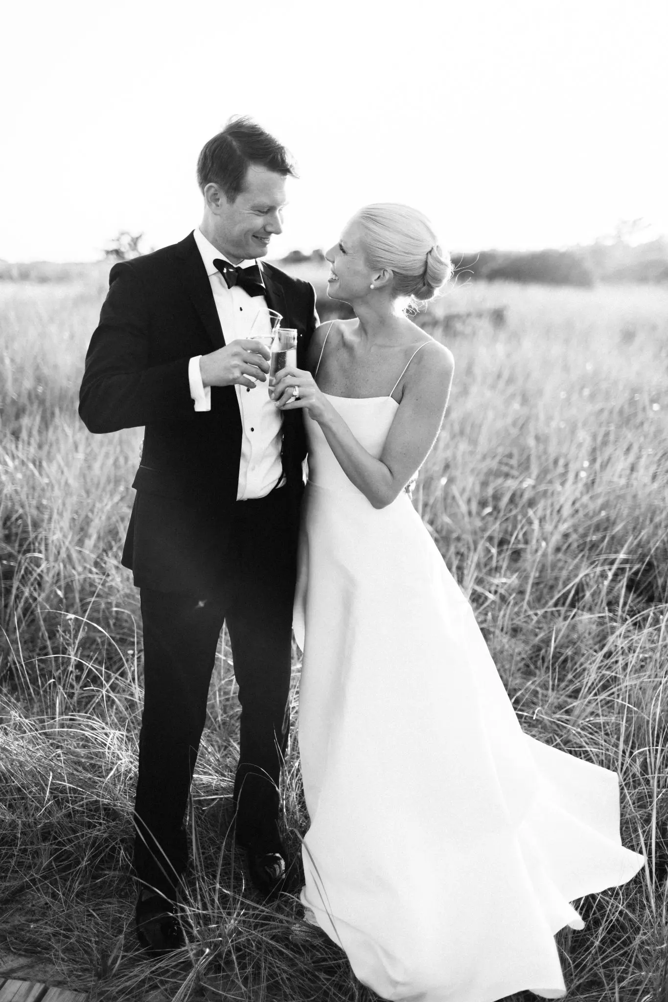 Caroline & Erik Wychmere Beach Club Cape Cod Wedding 77 Kelly Dillon Wedding Photographer KellyDillonPhotographyWychmereBeachClubCapeCodWeddingPhotography88 scaled