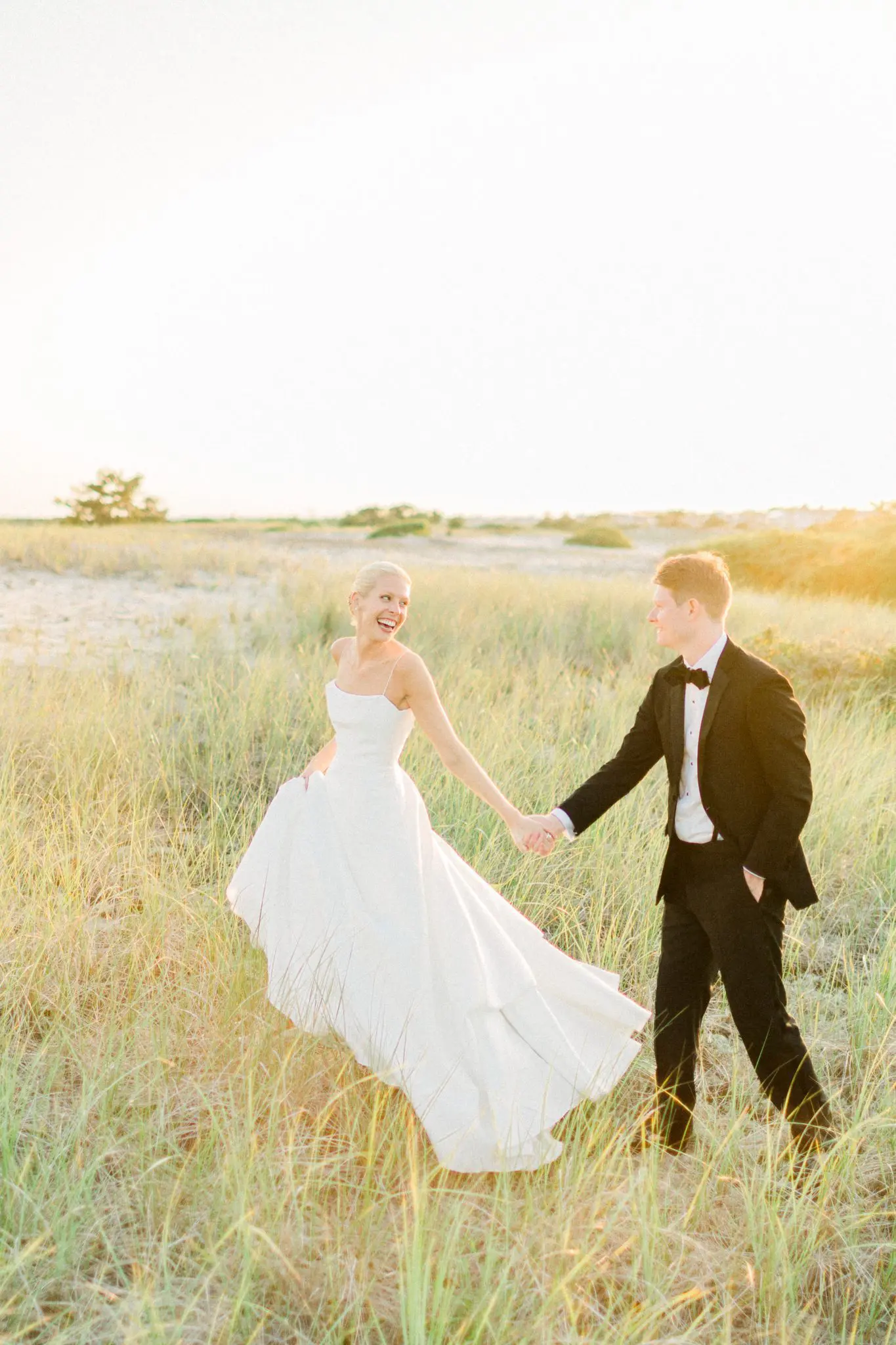 Caroline & Erik Wychmere Beach Club Cape Cod Wedding 87 Kelly Dillon Wedding Photographer KellyDillonPhotographyWychmereBeachClubCapeCodWeddingPhotography98 scaled