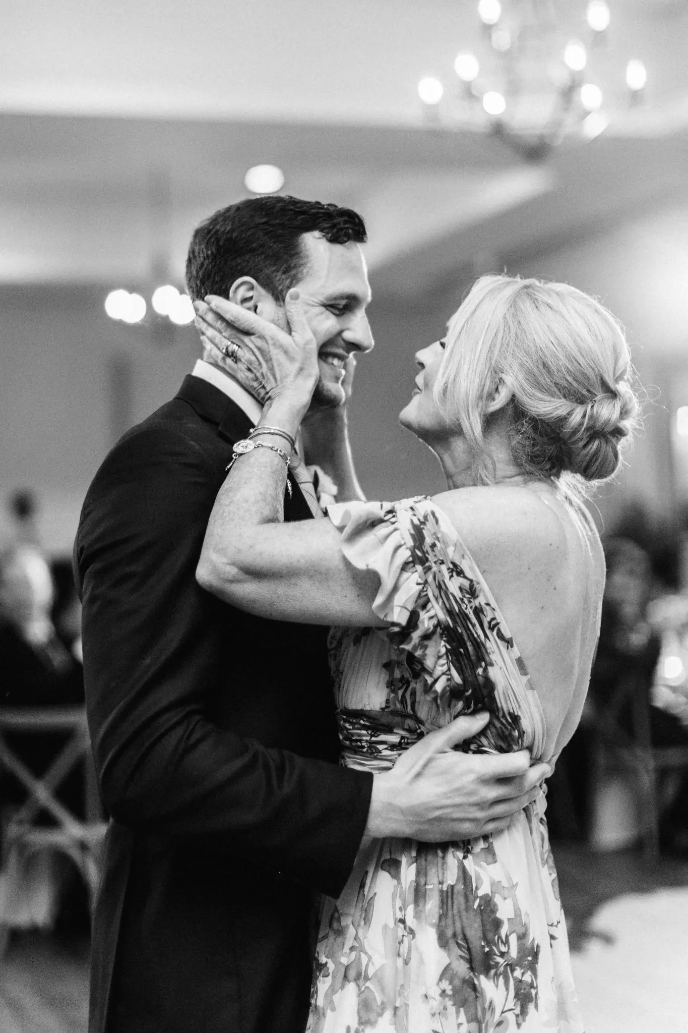 RIley & Jake Pelham House Resort Cape Cod Wedding 107 Kelly Dillon Wedding Photographer KellyDillonPhotographyPelhamHouseResortCapeCodWeddingPhotography110 scaled