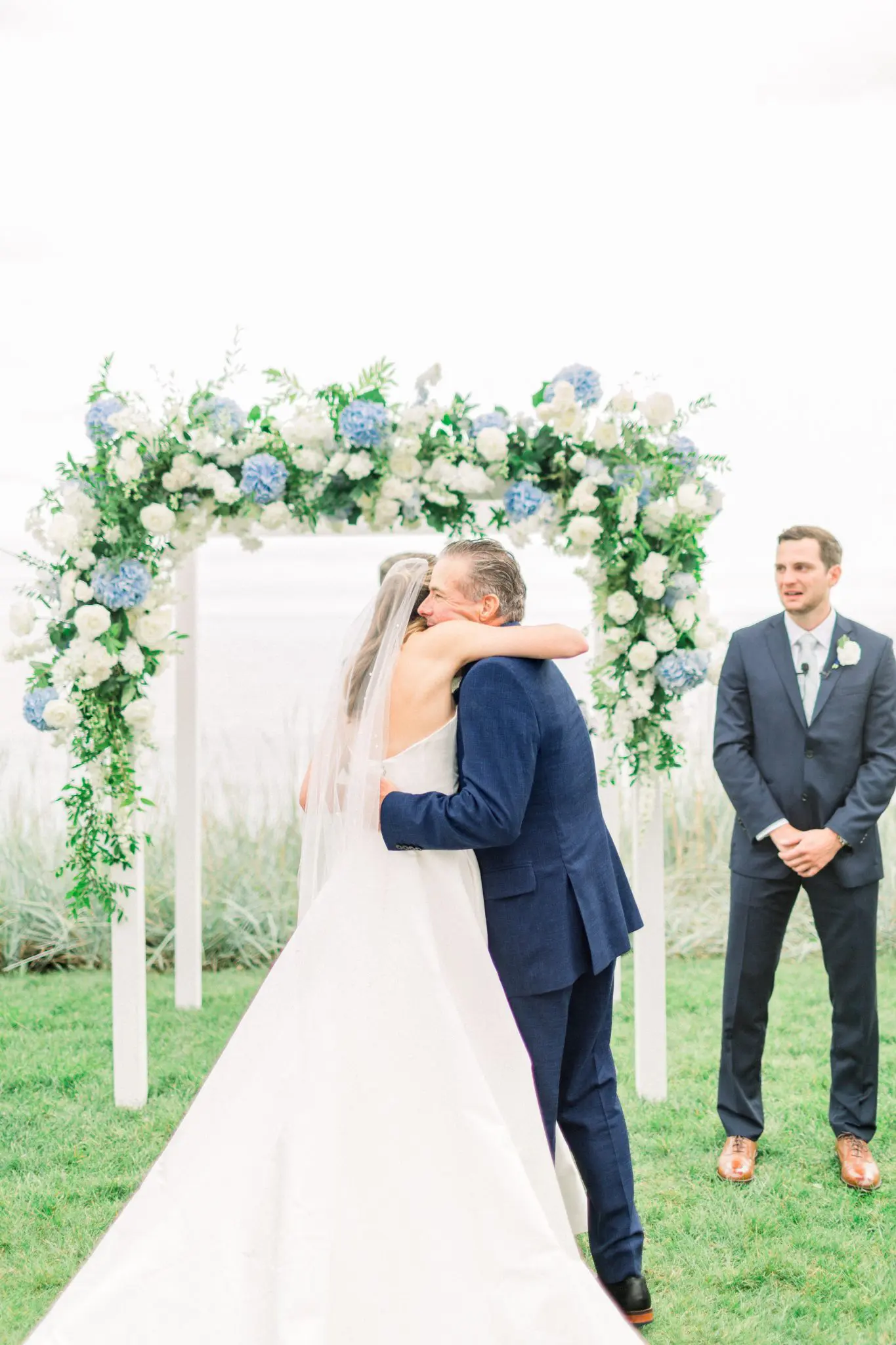 RIley & Jake Pelham House Resort Cape Cod Wedding 25 Kelly Dillon Wedding Photographer KellyDillonPhotographyPelhamHouseResortCapeCodWeddingPhotography26 scaled