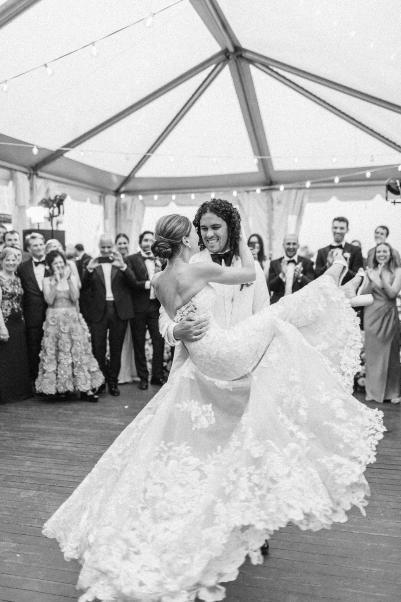Emilie & Jack Chatham Bars Inn Cape Cod Wedding 116 Kelly Dillon Wedding Photographer KellyDillonPhotographyChathamBarsInnCapeCodWeddingPhotography130 scaled