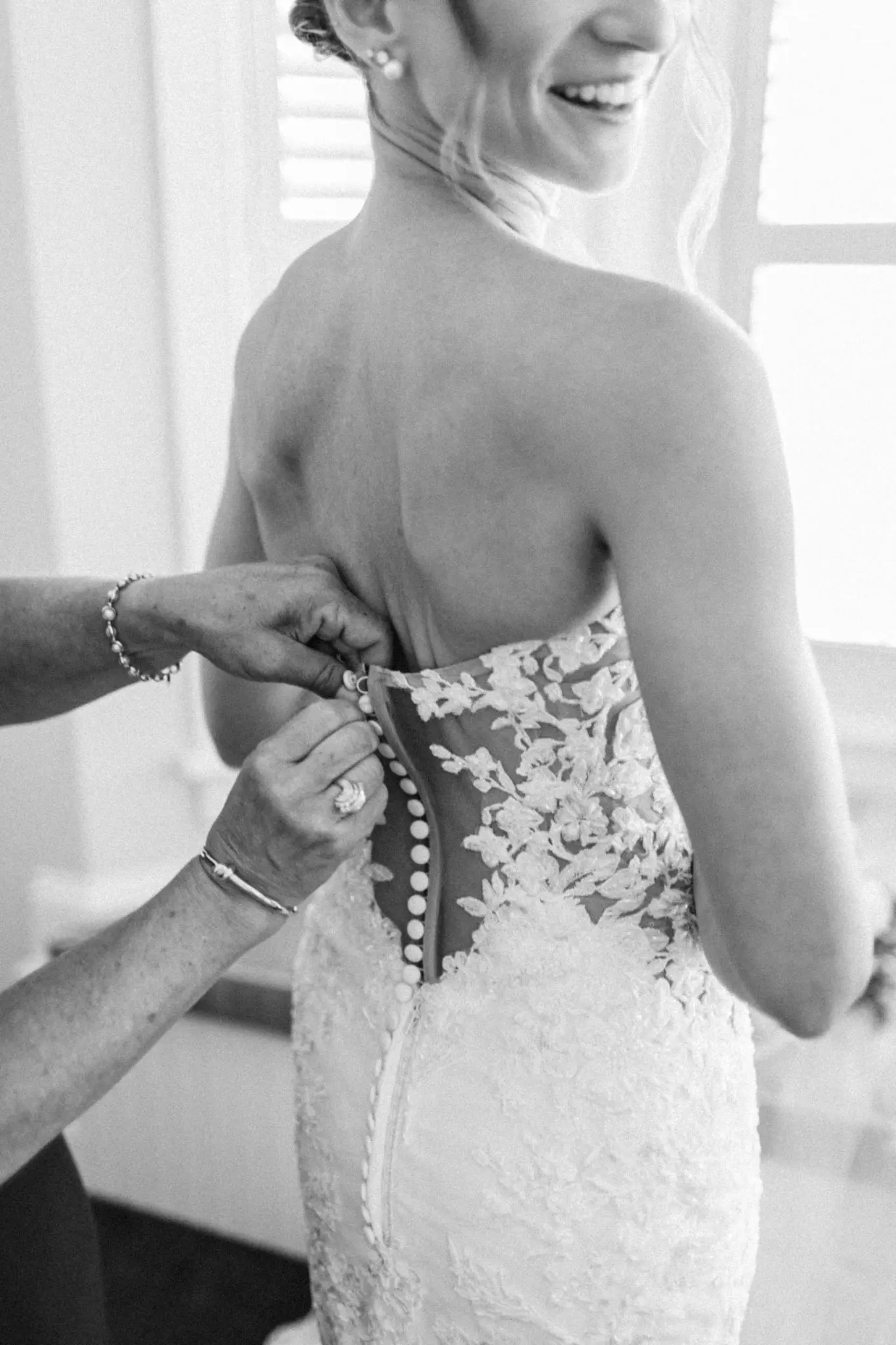Emilie & Jack Chatham Bars Inn Cape Cod Wedding 16 Kelly Dillon Wedding Photographer KellyDillonPhotographyChathamBarsInnCapeCodWeddingPhotography22 scaled