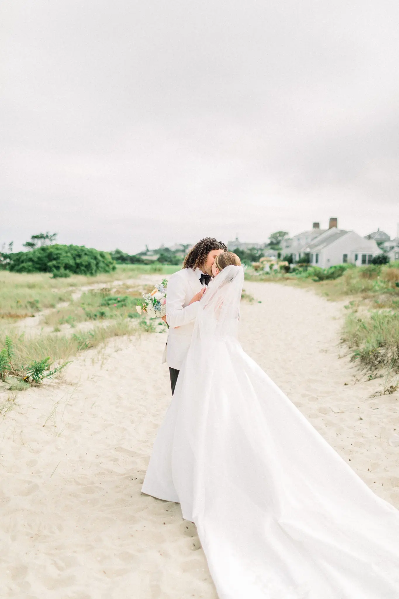 Emilie & Jack Chatham Bars Inn Cape Cod Wedding 35 Kelly Dillon Wedding Photographer KellyDillonPhotographyChathamBarsInnCapeCodWeddingPhotography41 scaled