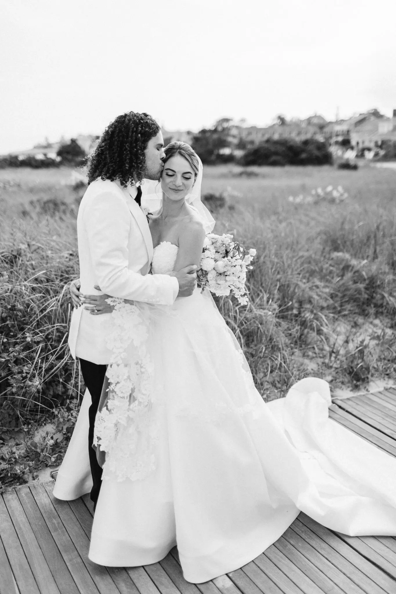 Emilie & Jack Chatham Bars Inn Cape Cod Wedding 50 Kelly Dillon Wedding Photographer KellyDillonPhotographyChathamBarsInnCapeCodWeddingPhotography56 scaled