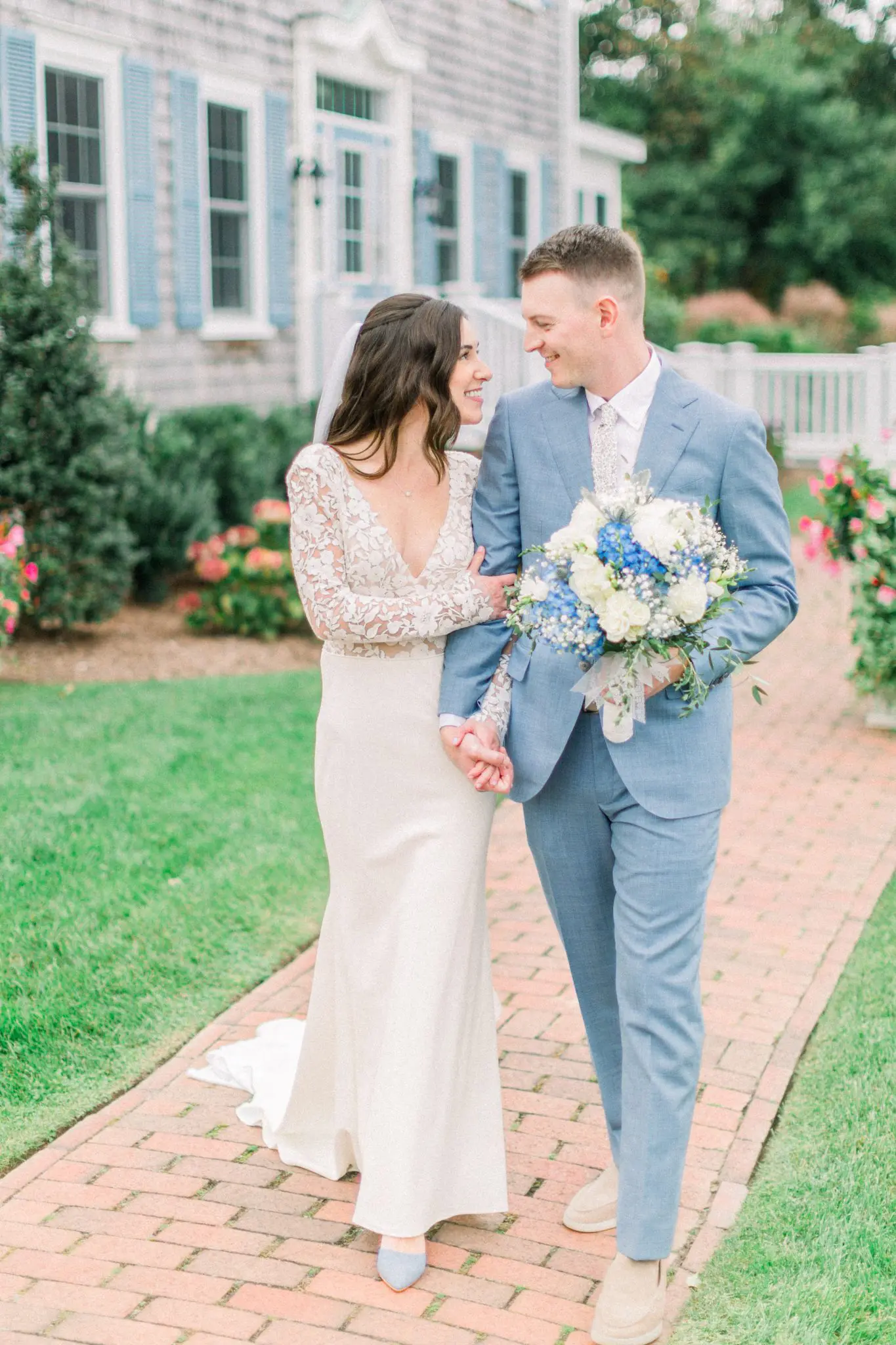 Laura & Andrew THe Dennis Inn Cape Cod Wedding 27 Kelly Dillon Wedding Photographer KellyDillonPhotographyTheDennisInnCapeCodWeddingPhotography30 scaled