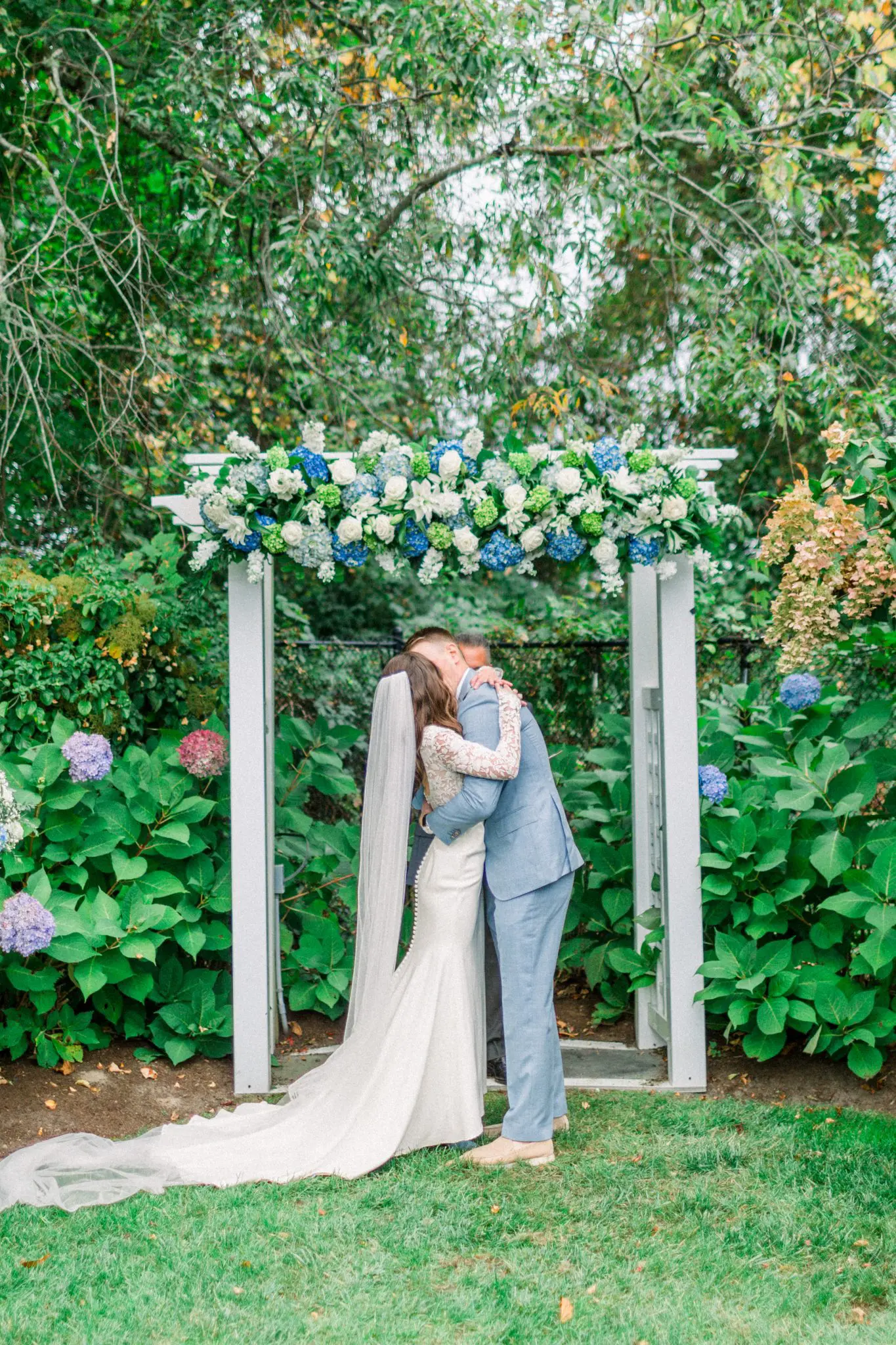 Laura & Andrew THe Dennis Inn Cape Cod Wedding 68 Kelly Dillon Wedding Photographer KellyDillonPhotographyTheDennisInnCapeCodWeddingPhotography73 scaled