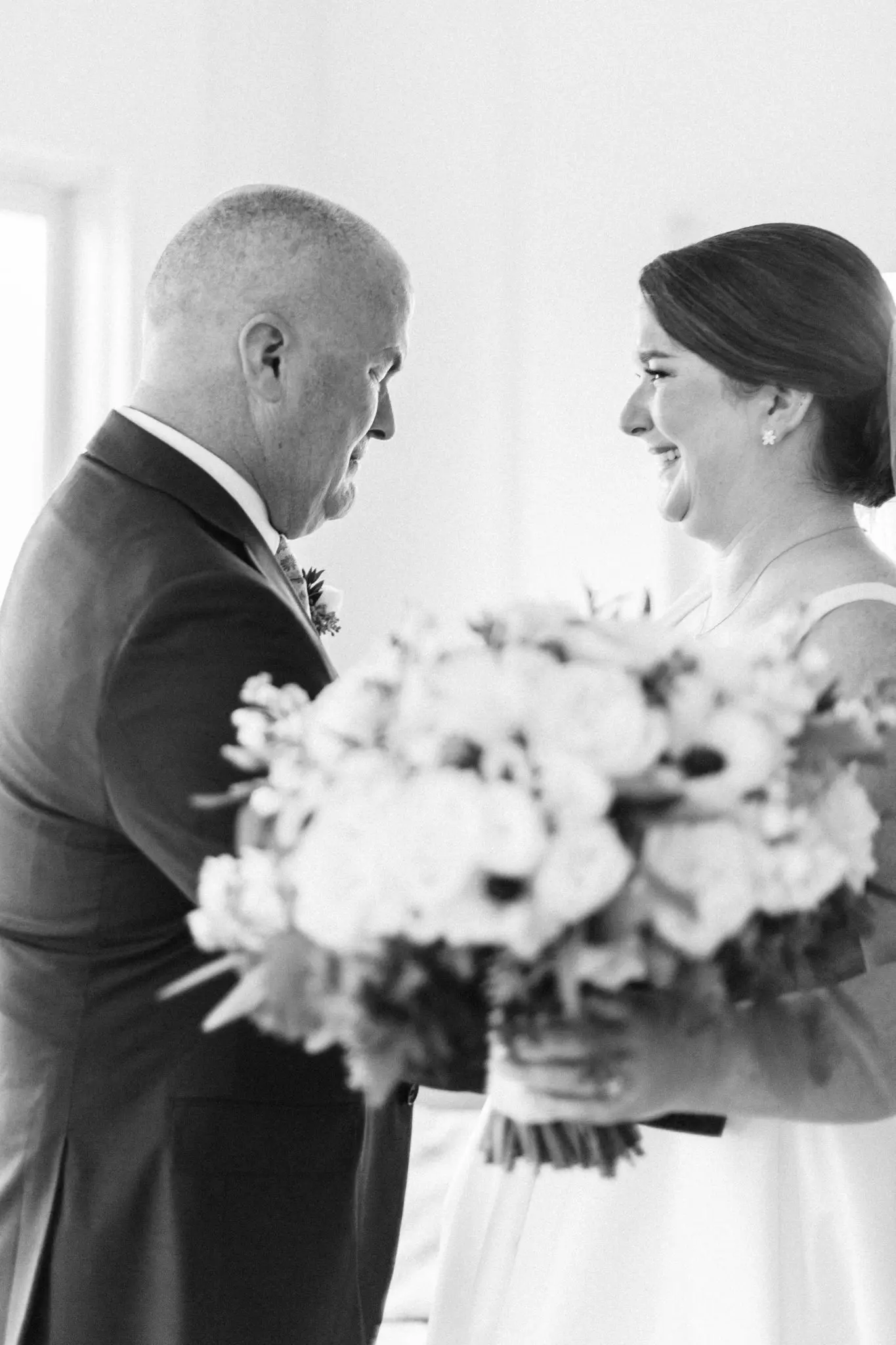 MAura and Matthew The Winslow Estate Cape Cod Wedding 25 Kelly Dillon Wedding Photographer KellyDillonPhotographyTheWinslowEstateCapeCodWeddingPhotography23 scaled