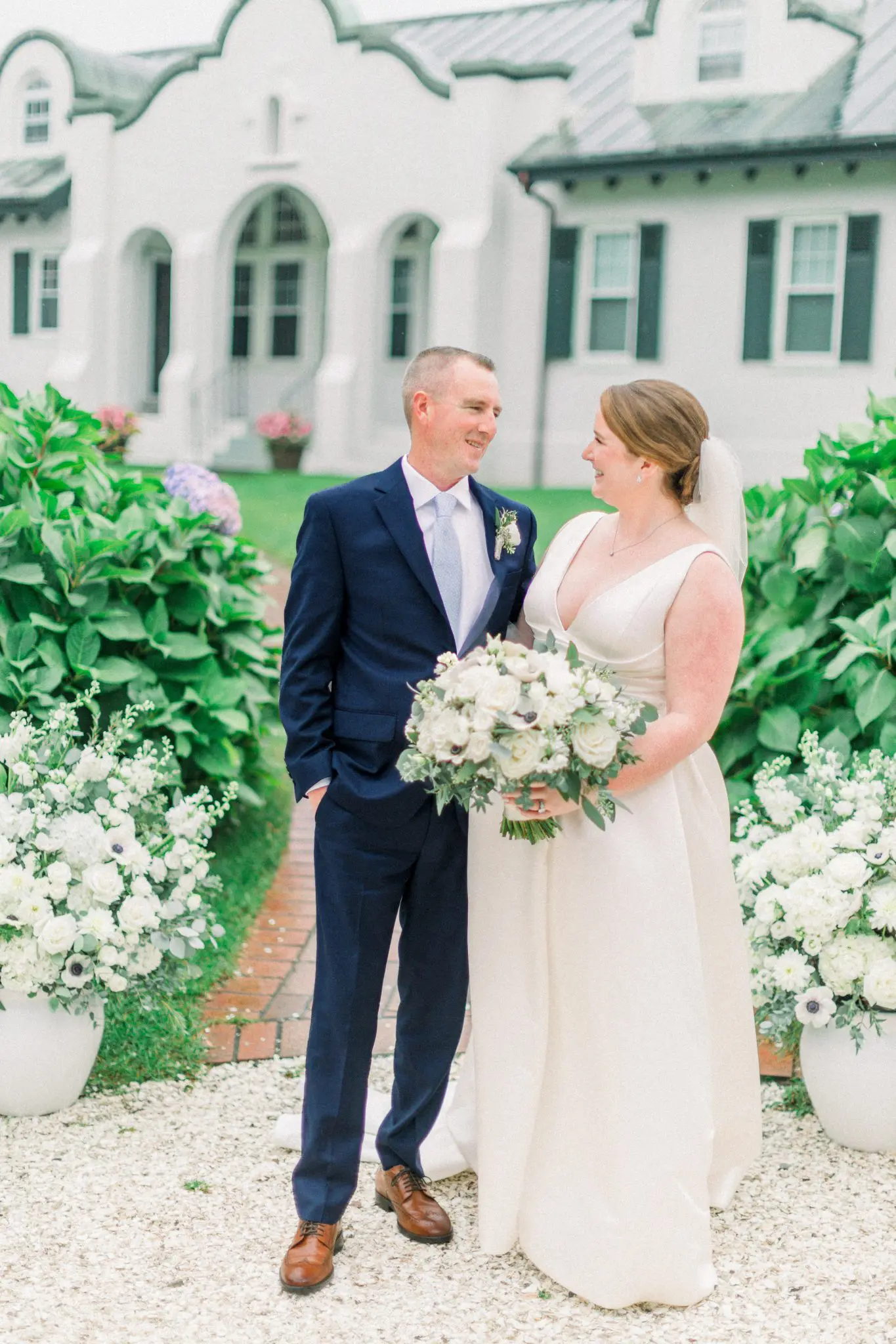MAura and Matthew The Winslow Estate Cape Cod Wedding 35 Kelly Dillon Wedding Photographer KellyDillonPhotographyTheWinslowEstateCapeCodWeddingPhotography33 scaled