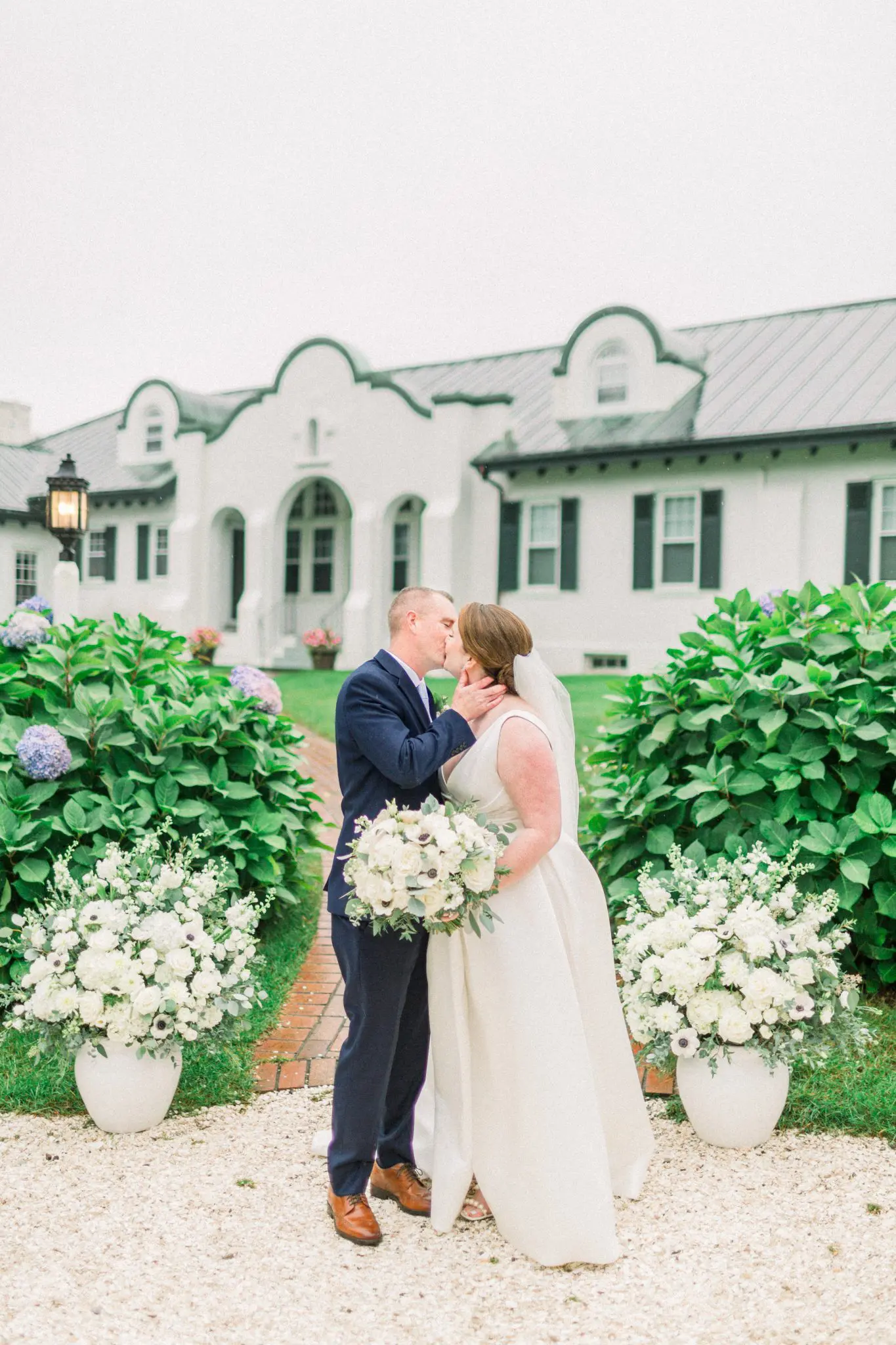 MAura and Matthew The Winslow Estate Cape Cod Wedding 38 Kelly Dillon Wedding Photographer KellyDillonPhotographyTheWinslowEstateCapeCodWeddingPhotography36 scaled