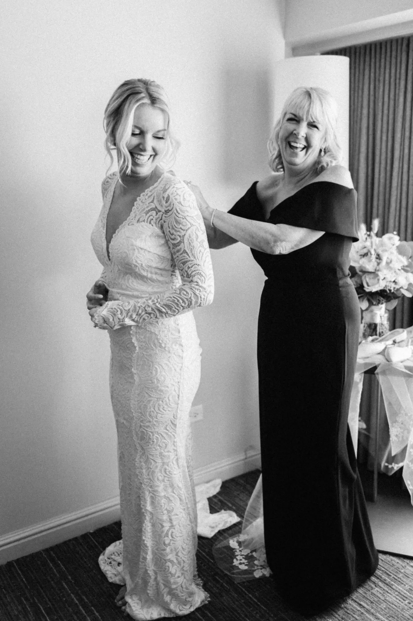 Hannah & Thomas The State Room Boston Wedding 14 Kelly Dillon Wedding Photographer KellyDillonPhotographyPhotographyTheStateRoomBostonWeddingPhotography15 scaled