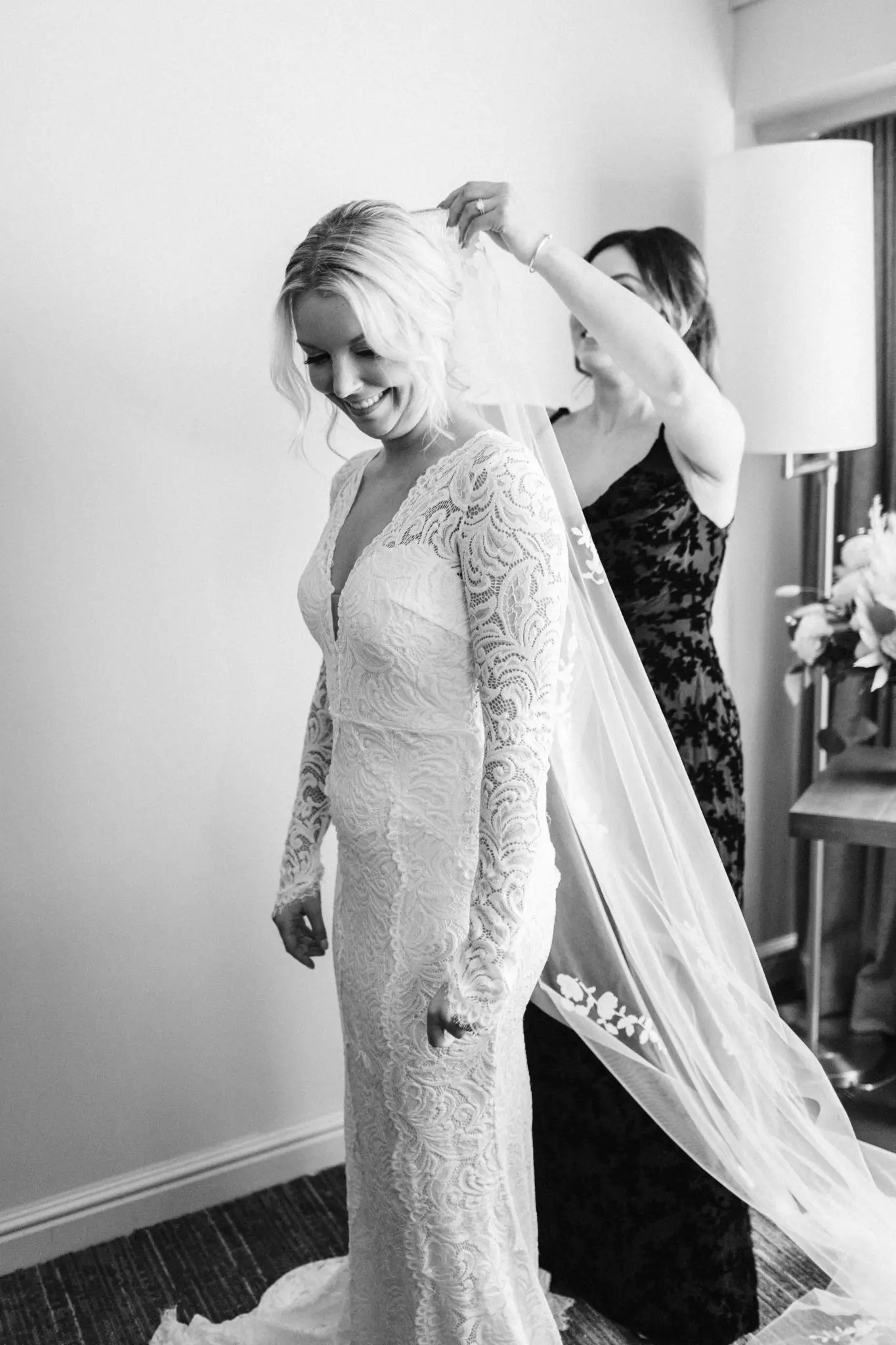 Hannah & Thomas The State Room Boston Wedding 17 Kelly Dillon Wedding Photographer KellyDillonPhotographyPhotographyTheStateRoomBostonWeddingPhotography18 scaled