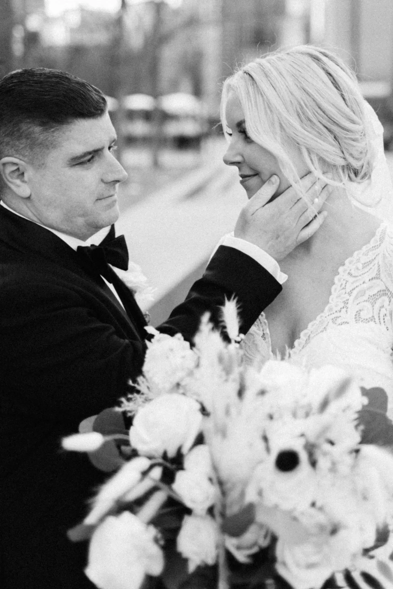 Hannah & Thomas The State Room Boston Wedding 38 Kelly Dillon Wedding Photographer KellyDillonPhotographyPhotographyTheStateRoomBostonWeddingPhotography39 scaled