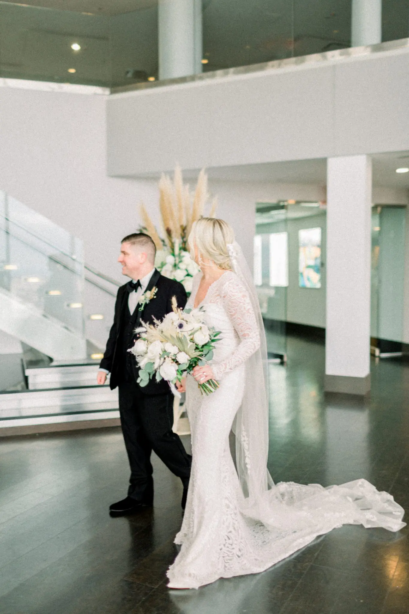 Hannah & Thomas The State Room Boston Wedding 42 Kelly Dillon Wedding Photographer KellyDillonPhotographyPhotographyTheStateRoomBostonWeddingPhotography40 scaled