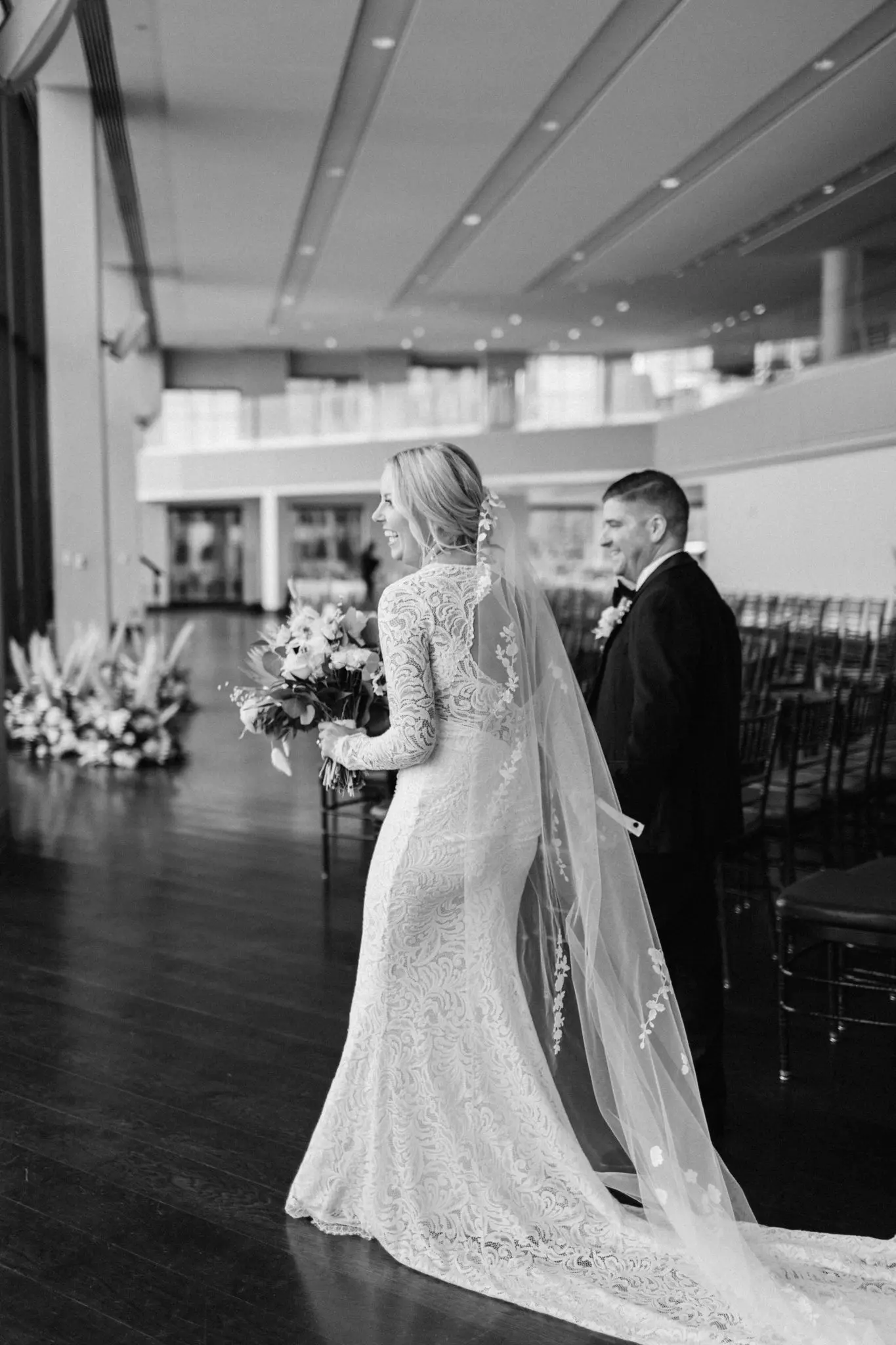 Hannah & Thomas The State Room Boston Wedding 43 Kelly Dillon Wedding Photographer KellyDillonPhotographyPhotographyTheStateRoomBostonWeddingPhotography41 scaled