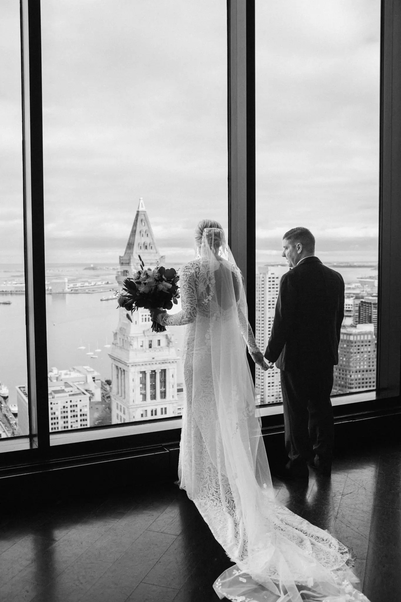 Hannah & Thomas The State Room Boston Wedding 44 Kelly Dillon Wedding Photographer KellyDillonPhotographyPhotographyTheStateRoomBostonWeddingPhotography42 scaled