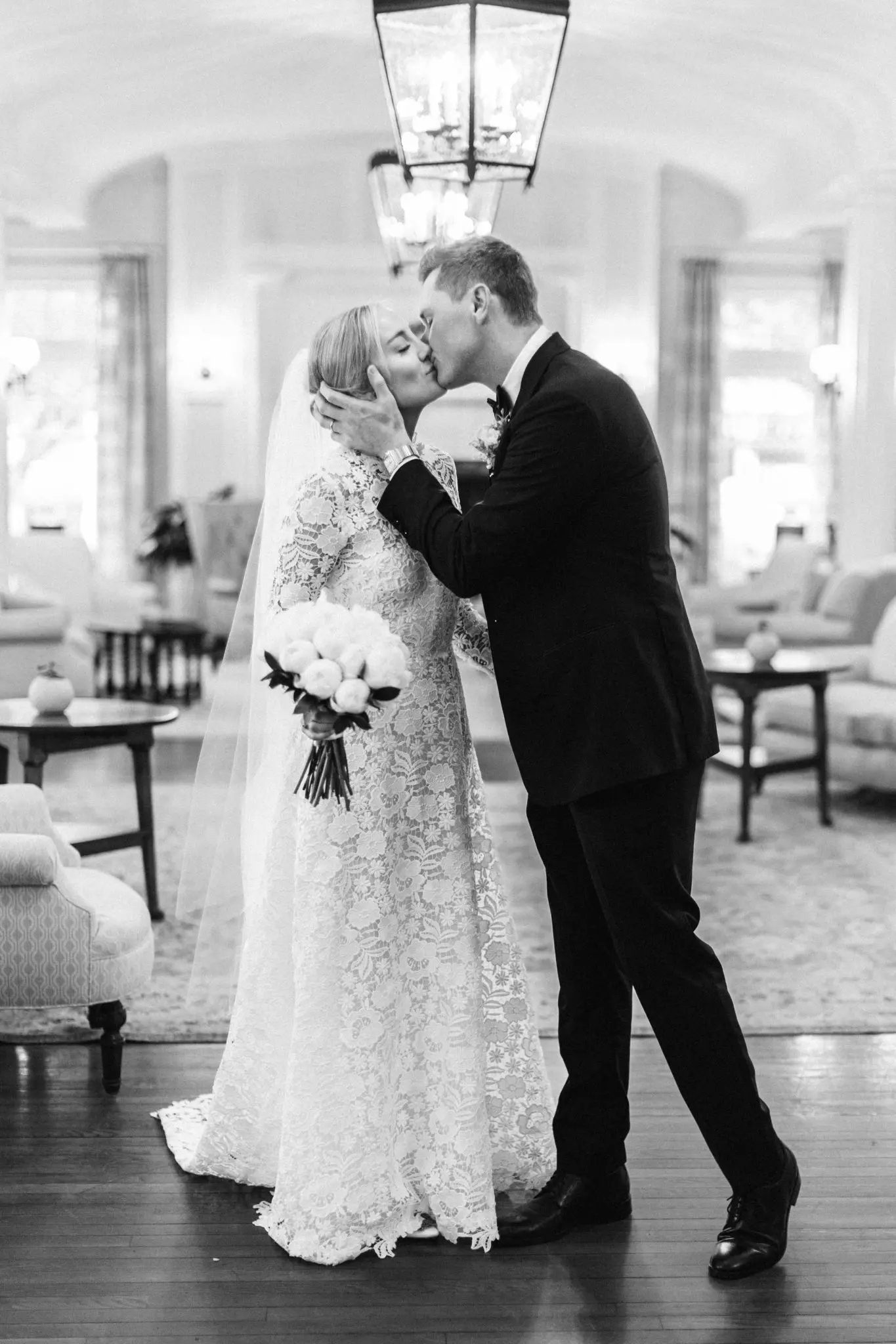 Elena & Geoffery Chatham Bars Inn Cape Cod Wedding 66 Kelly Dillon Wedding Photographer KellyDillonPhotographyPhotographyCapeCodWeddingPhotographyChathamBarsInnWedding63 scaled
