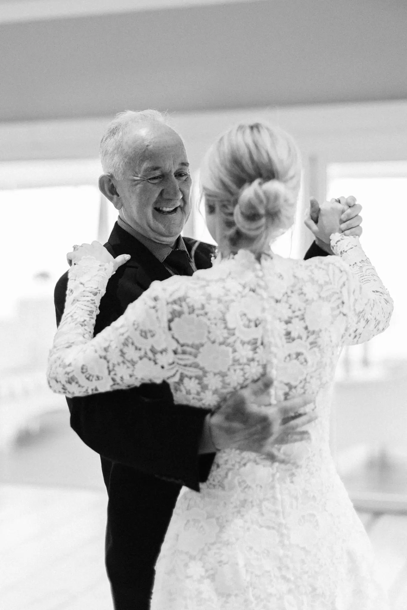 Elena & Geoffery Chatham Bars Inn Cape Cod Wedding 98 Kelly Dillon Wedding Photographer KellyDillonPhotographyPhotographyCapeCodWeddingPhotographyChathamBarsInnWedding97 scaled