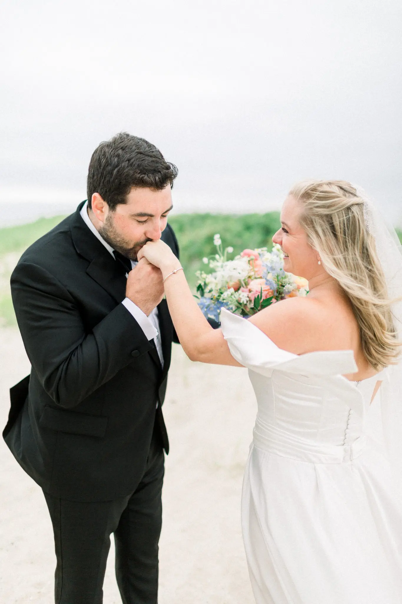 Becca & Rob Wychmere Beach Club The Dune Cape Cod Wedding 2 Kelly Dillon Wedding Photographer KellyDillonPhotographyPhotographyWychmereWeddingPhotographyCapeCodWeddingPhotographer3 scaled