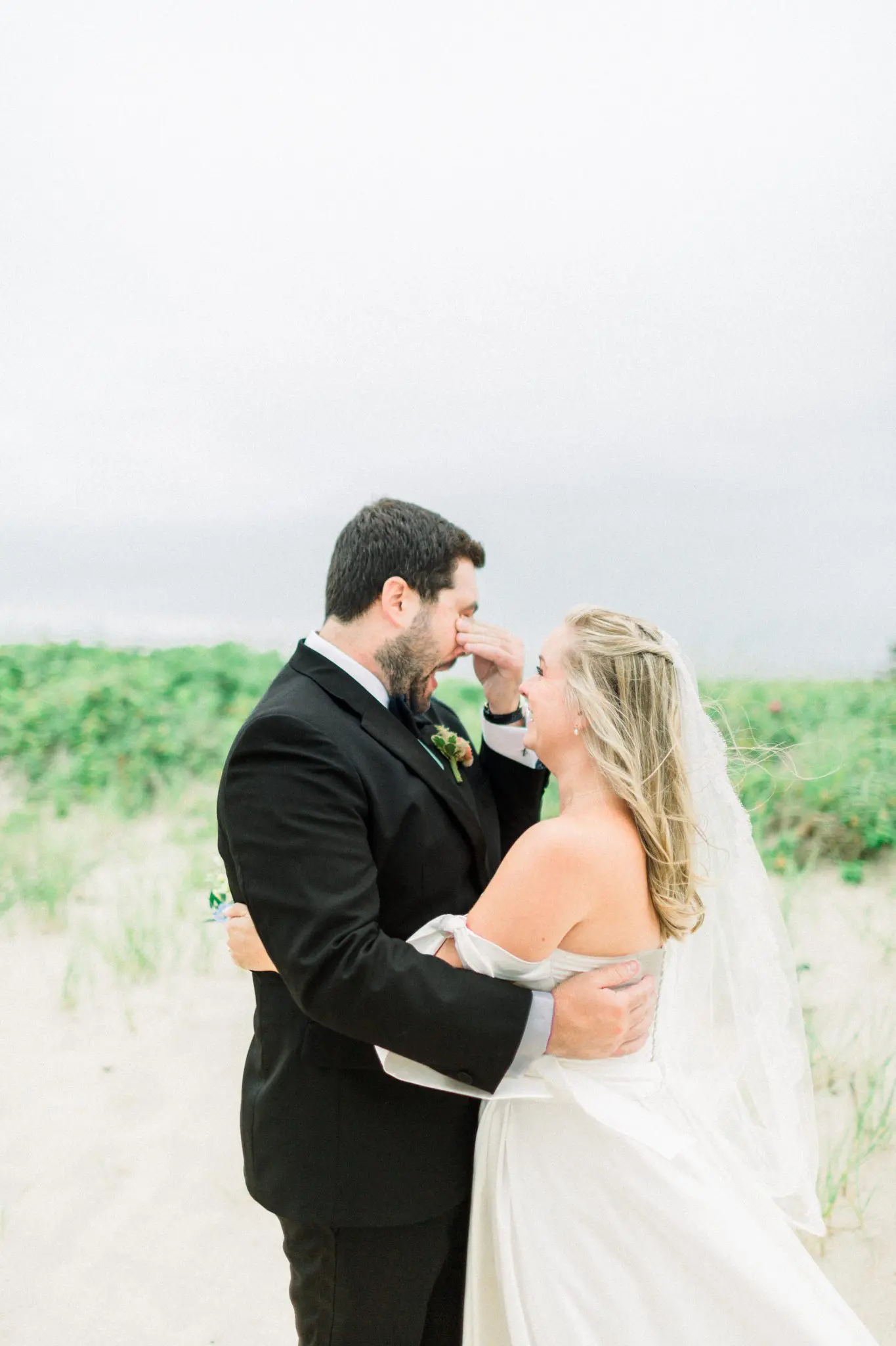 Becca & Rob Wychmere Beach Club The Dune Cape Cod Wedding 27 Kelly Dillon Wedding Photographer KellyDillonPhotographyPhotographyWychmereWeddingPhotographyCapeCodWeddingPhotographer33 scaled