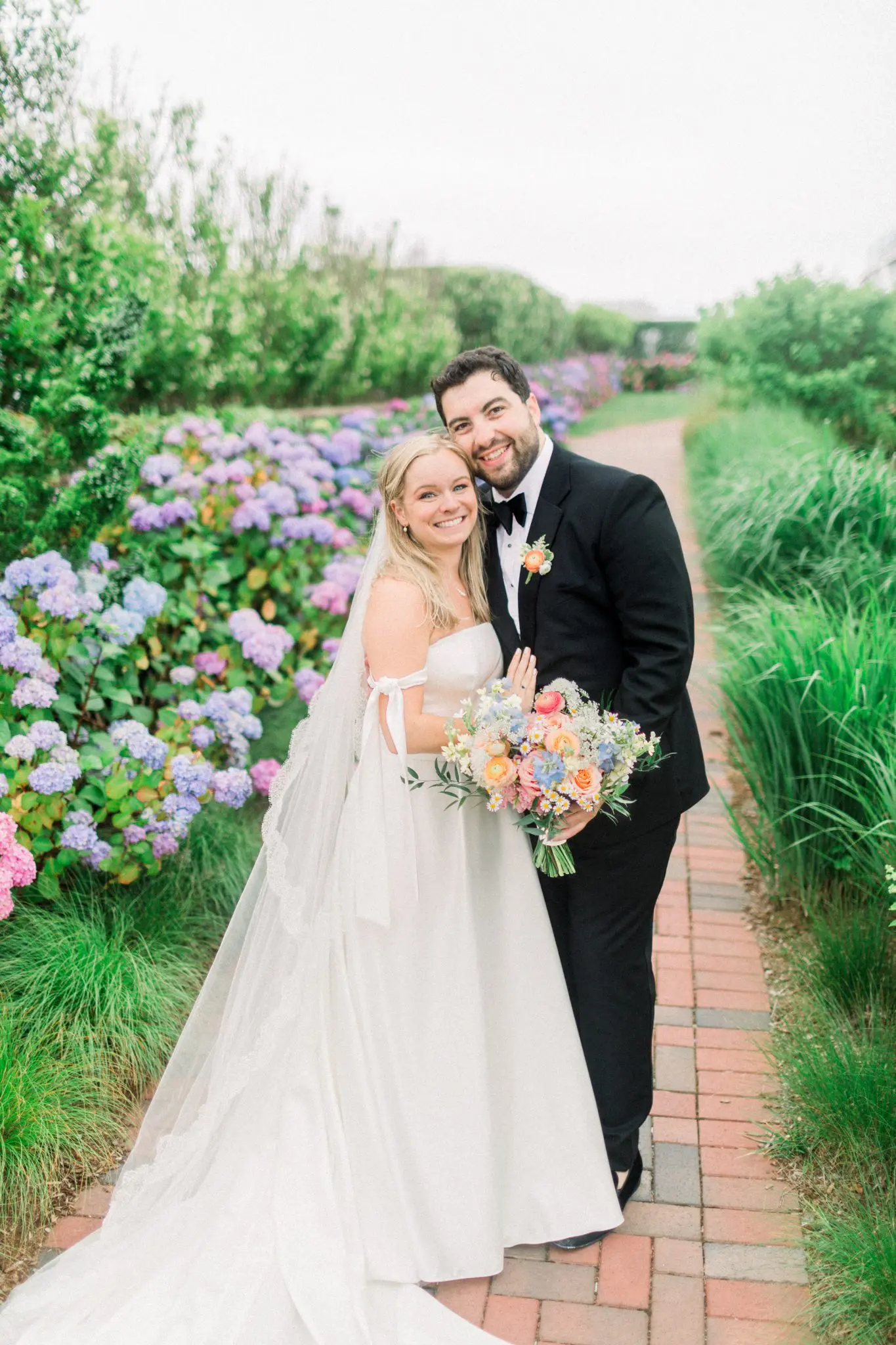 Becca & Rob Wychmere Beach Club The Dune Cape Cod Wedding 50 Kelly Dillon Wedding Photographer KellyDillonPhotographyPhotographyWychmereWeddingPhotographyCapeCodWeddingPhotographer56 scaled