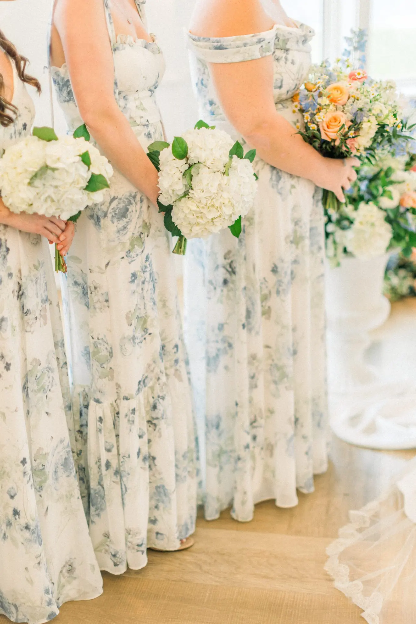 Becca & Rob Wychmere Beach Club The Dune Cape Cod Wedding 69 Kelly Dillon Wedding Photographer KellyDillonPhotographyPhotographyWychmereWeddingPhotographyCapeCodWeddingPhotographer77 scaled