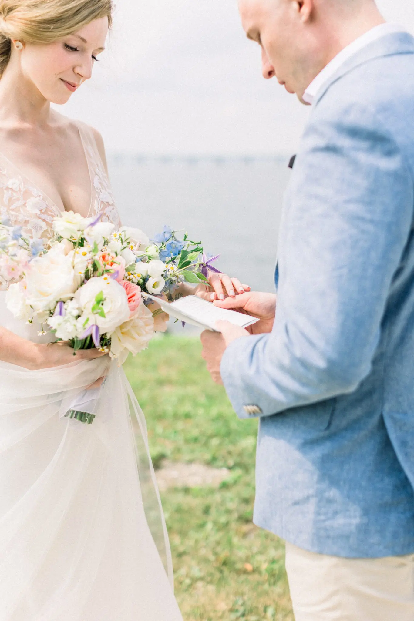 AIslinn & Charles Newport Beach Club Newport, RI Wedding 28 Kelly Dillon Wedding Photographer KellyDillonPhotographyNewportBeachHouseNewportRIWeddingPhotographyNewportRIWeddingPhotographer29 scaled