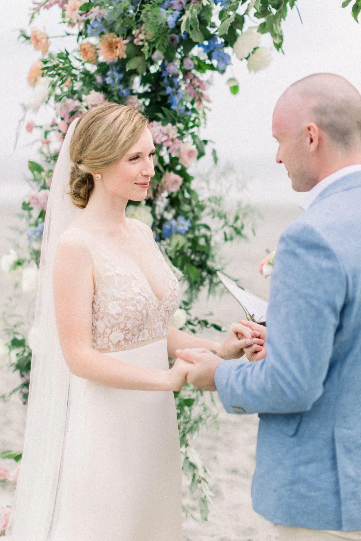 AIslinn & Charles Newport Beach Club Newport, RI Wedding 57 Kelly Dillon Wedding Photographer KellyDillonPhotographyNewportBeachHouseNewportRIWeddingPhotographyNewportRIWeddingPhotographer59 scaled