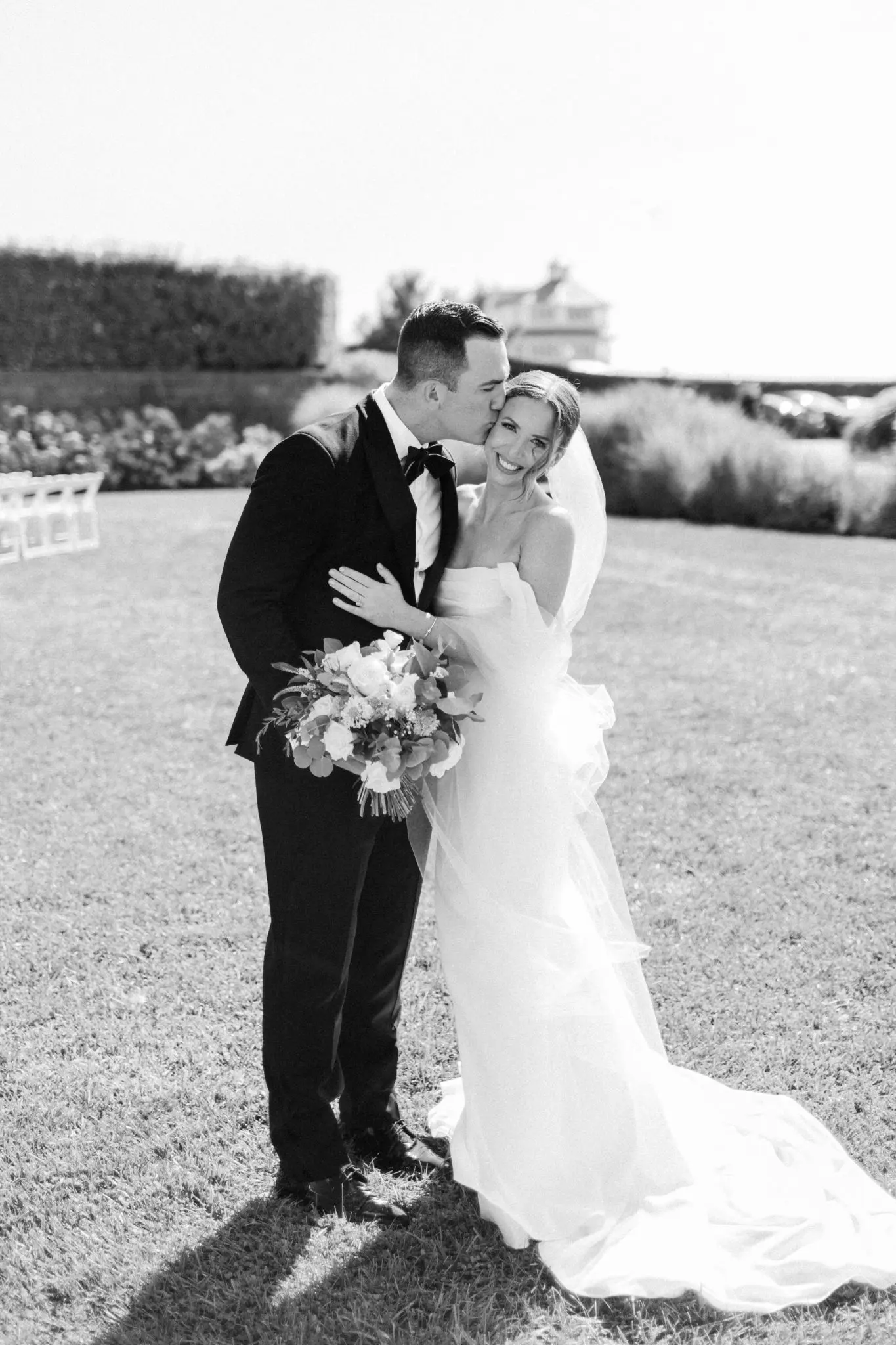 Tara & John Wychmere Cape Cod Wedding 25 Kelly Dillon Wedding Photographer KellyDillonPhotographyWychmereBeachClubCapeCodWeddingPhotographyCapeCodWeddingPhotographer25 scaled