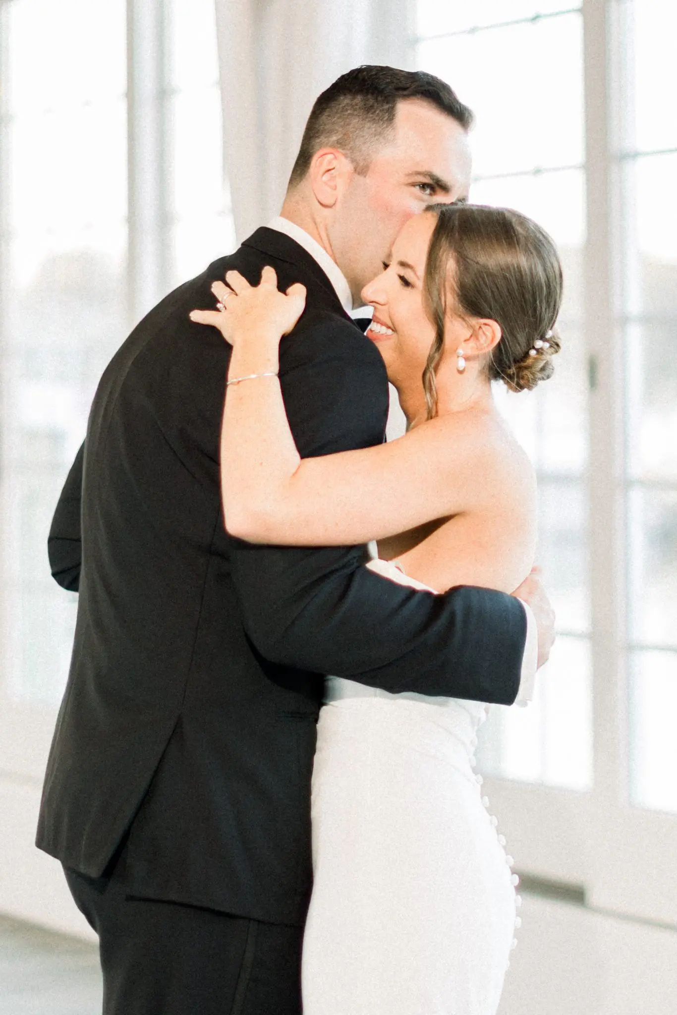 Tara & John Wychmere Cape Cod Wedding 95 Kelly Dillon Wedding Photographer KellyDillonPhotographyWychmereBeachClubCapeCodWeddingPhotographyCapeCodWeddingPhotographer96 scaled