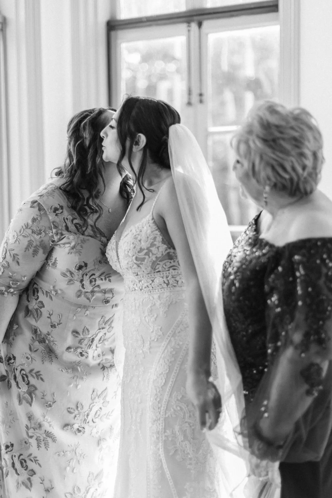 Kathryn & Brendan Misselwood at Endicott College Wedding 15 Kelly Dillon Wedding Photographer KellyDillonPhotographyMisselwoodatEndicottCollegeWeddingPhotographyCapeCodWeddingPhotographer15 scaled