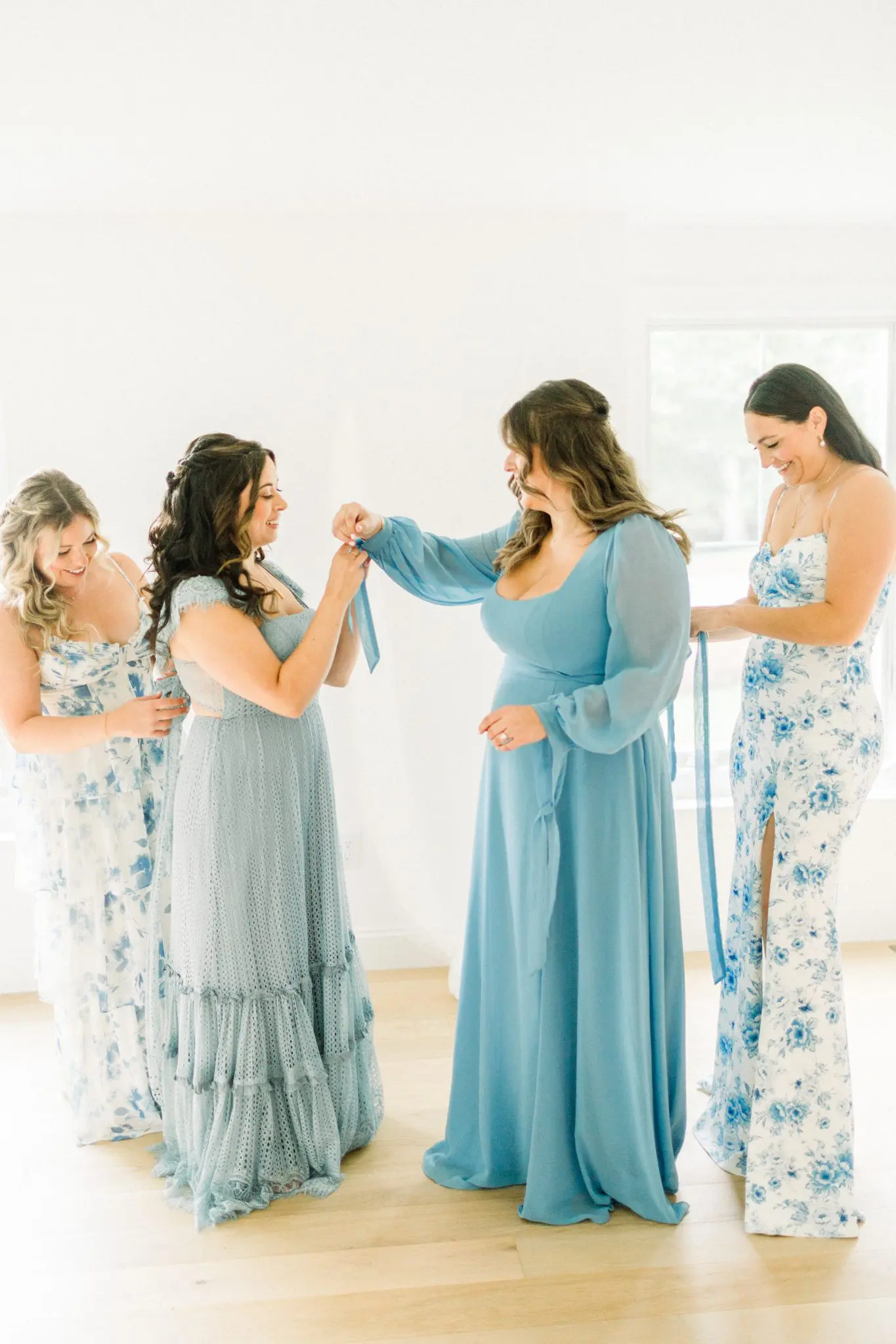 Taylor & Chris Wychmere Beach Club Cape Cod Wedding 11 Kelly Dillon Wedding Photographer KellyDillonPhotographyWychmereBeachClubWeddingCapeCodPhotographyCapeCodWeddingPhotographer11 scaled
