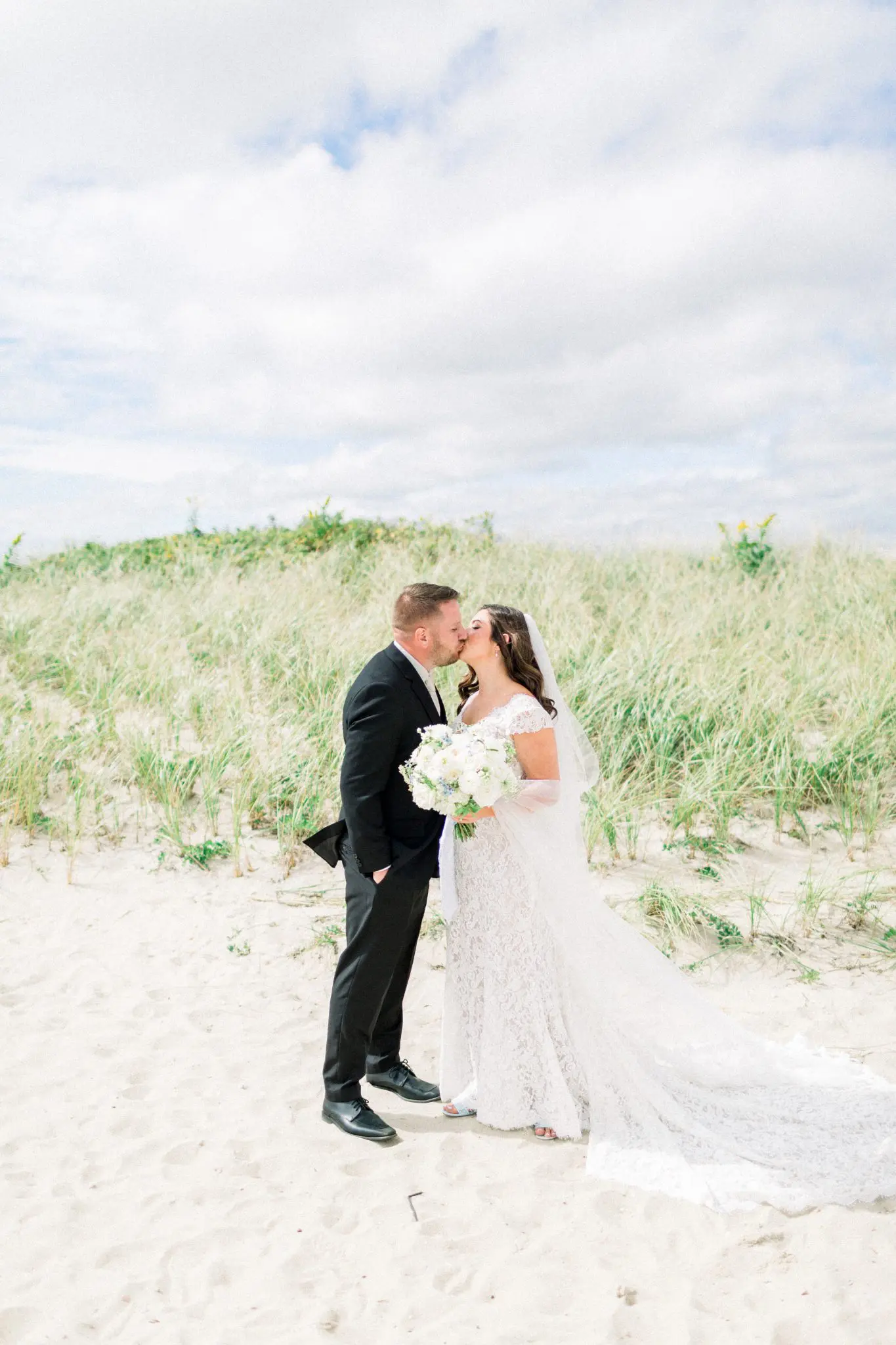 Taylor & Chris Wychmere Beach Club Cape Cod Wedding 30 Kelly Dillon Wedding Photographer KellyDillonPhotographyWychmereBeachClubWeddingCapeCodPhotographyCapeCodWeddingPhotographer31 scaled