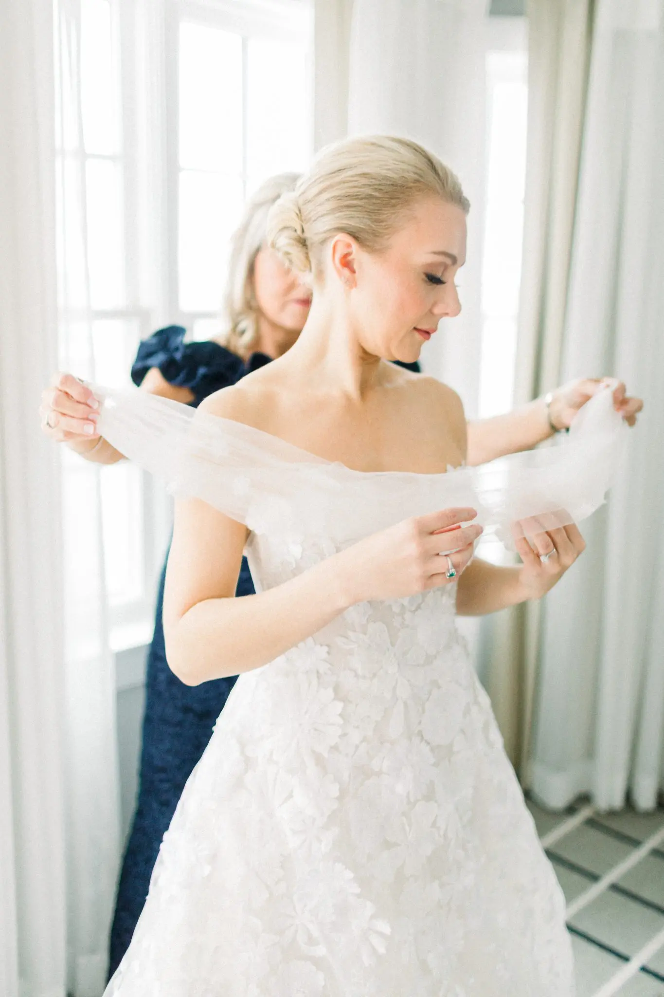 Wychmere Cape Cod Wedding 16 Kelly Dillon Wedding Photographer KellyDillonPhotographyWychmereBeachClubWeddingPhotographyCapeCodPhotographyCapeCodWeddingPhotographer17 scaled