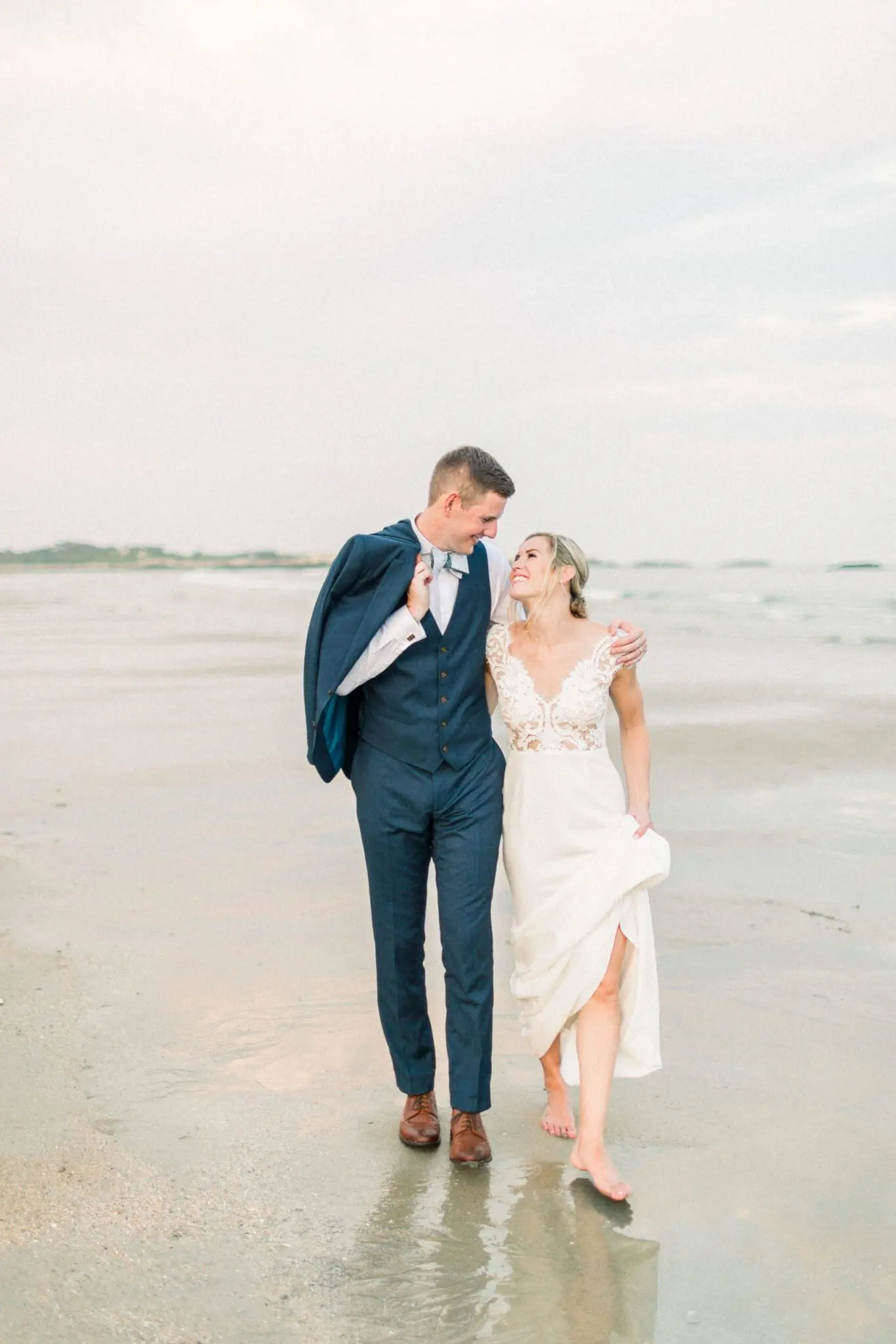 Carly & Mitch The Dunes Club Narragansett, RI Wedding 457 Kelly Dillon Wedding Photographer KellyDillonPhotographyDunesClubWeddingPhotogapherNarragansettRIWeddingPhotographyCapeCodPhotography175 scaled