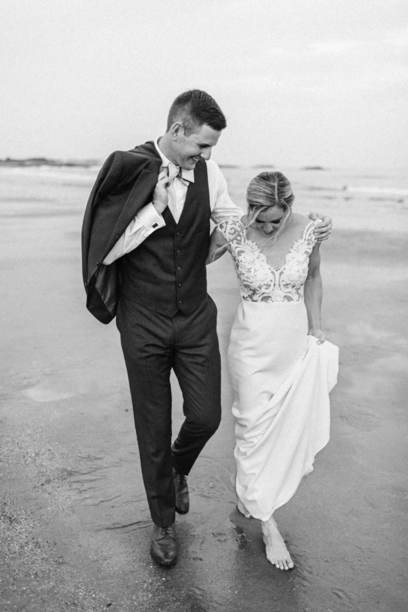 Carly & Mitch The Dunes Club Narragansett, RI Wedding 458 Kelly Dillon Wedding Photographer KellyDillonPhotographyDunesClubWeddingPhotogapherNarragansettRIWeddingPhotographyCapeCodPhotography176 scaled