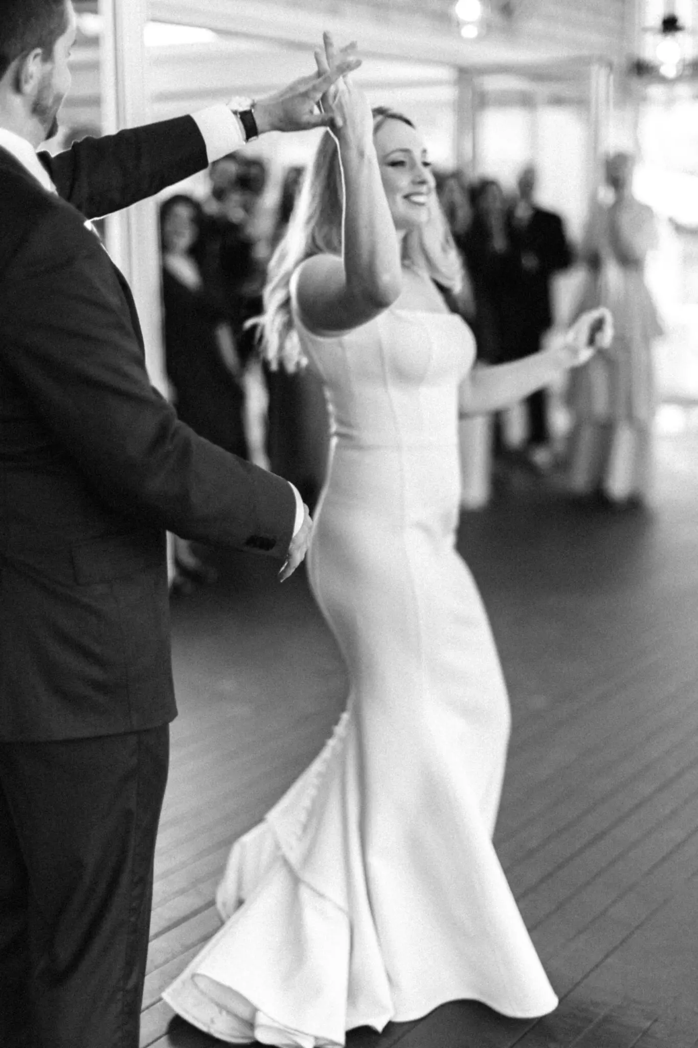 Kelly Dillon Wedding Photographer KellyDillonPhotographyChathamBarsInnCapeCodWeddingPhotogapherCapeCodWeddingPhotography125 scaled