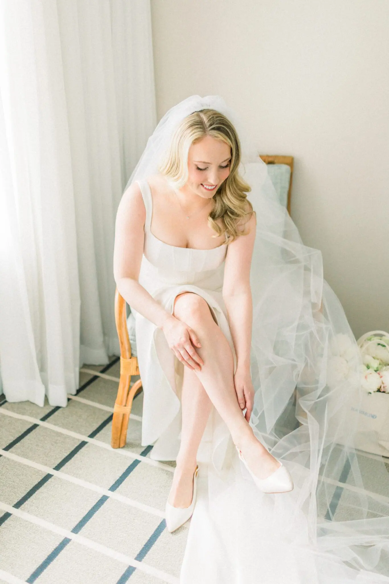 Kelly Dillon Wedding Photographer KellyDillonPhotographyChathamBarsInnCapeCodWeddingPhotogapherCapeCodWeddingPhotography28 scaled