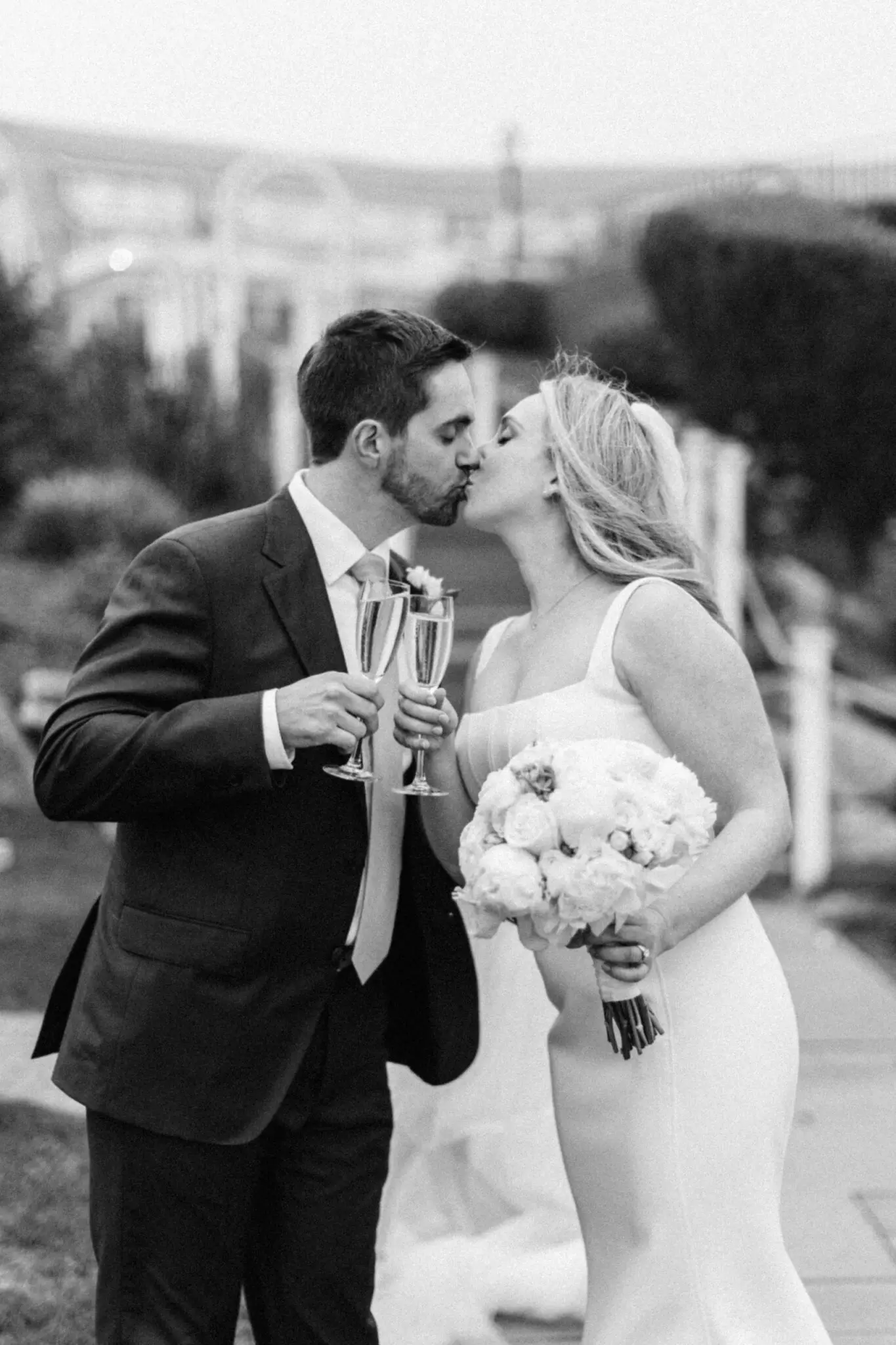 Kelly Dillon Wedding Photographer KellyDillonPhotographyChathamBarsInnCapeCodWeddingPhotogapherCapeCodWeddingPhotography87 scaled