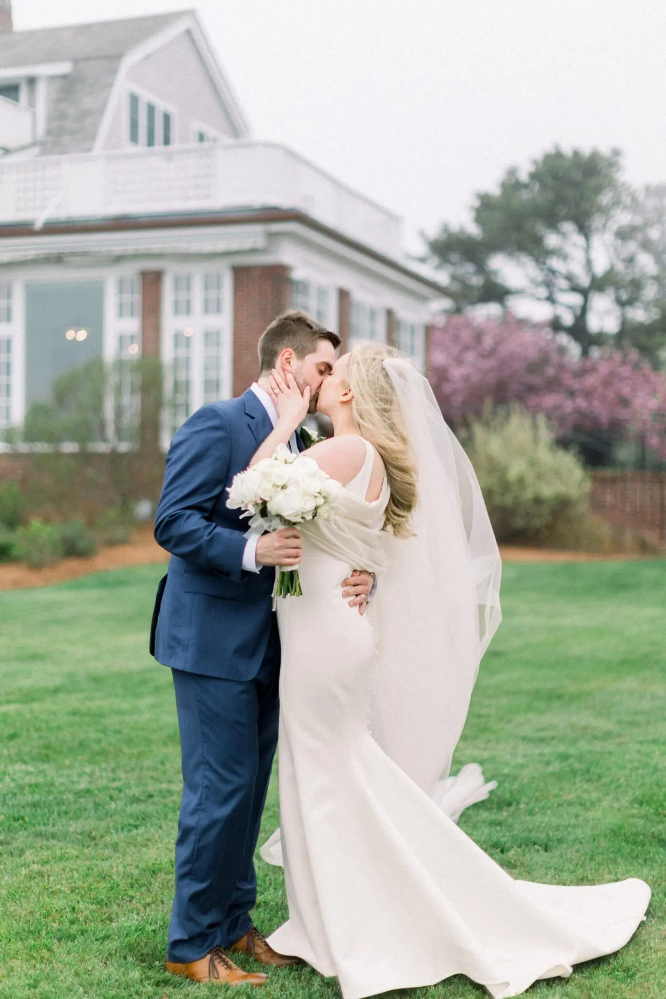 Kelly Dillon Wedding Photographer KellyDillonPhotographyChathamBarsInnCapeCodWeddingPhotogapherCapeCodWeddingPhotography89 scaled