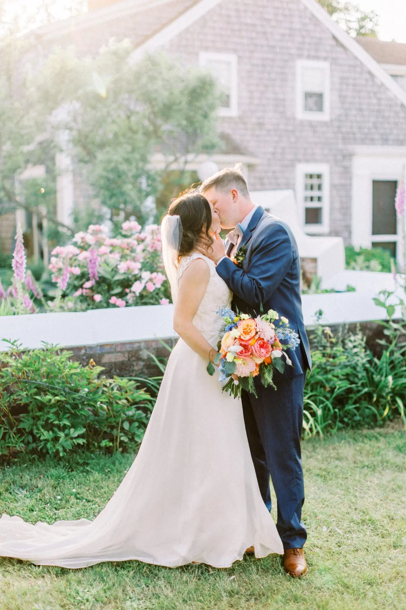 Kelly Dillon Wedding Photographer KellyDillonPhotographyChathamSummerHouseCapeCodWeddingPhotogapherCapeCodWeddingPhotography102 scaled