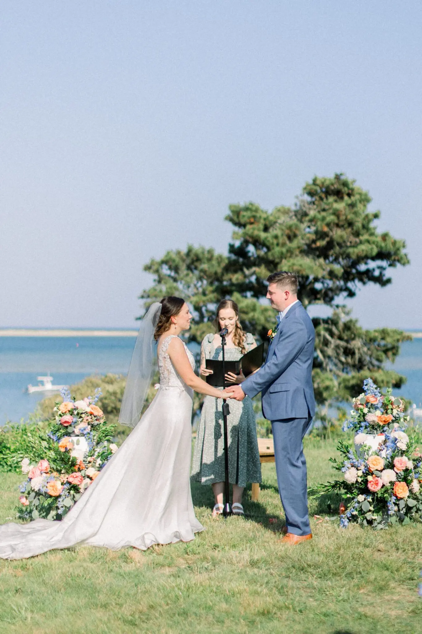 Kelly Dillon Wedding Photographer KellyDillonPhotographyChathamSummerHouseCapeCodWeddingPhotogapherCapeCodWeddingPhotography64 scaled