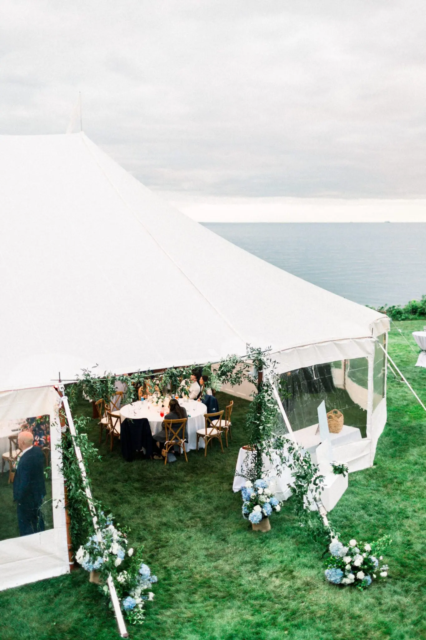 Kelly Dillon Wedding Photographer KellyDillonPhotographyPrivateEstatePocassetCapeCodWeddingPhotogapherCapeCodWeddingPhotography45 scaled