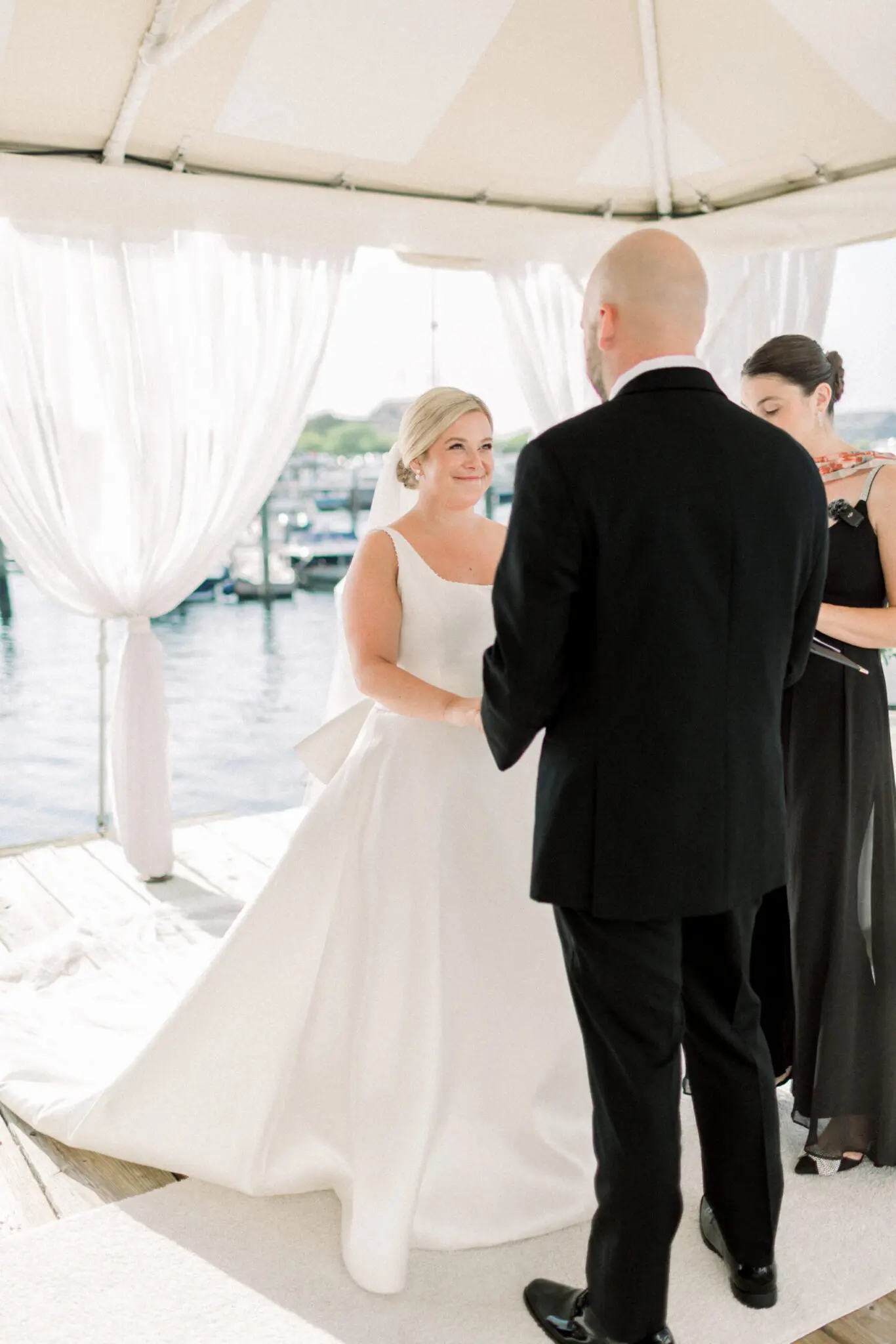 Hannah & Hunter Regatta Place Newport, RI Wedding 78 Kelly Dillon Wedding Photographer KellyDillonPhotographyRegattaPlaceWeddingPhotographyNewportRIWeddingPhotographyNewportRIWeddingPhotography78 scaled